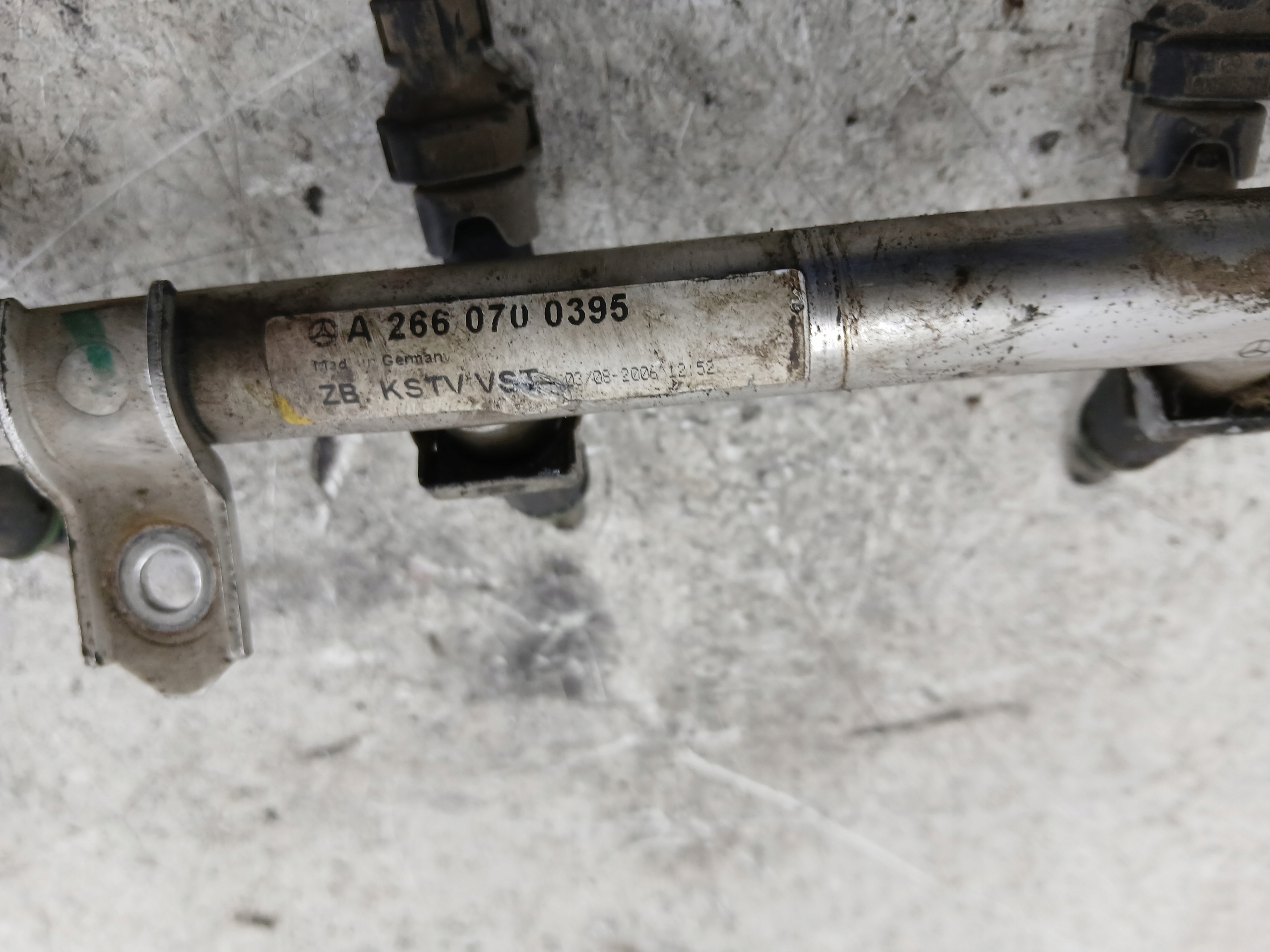 MERCEDES W169 1.7 rampe injection A2660700395