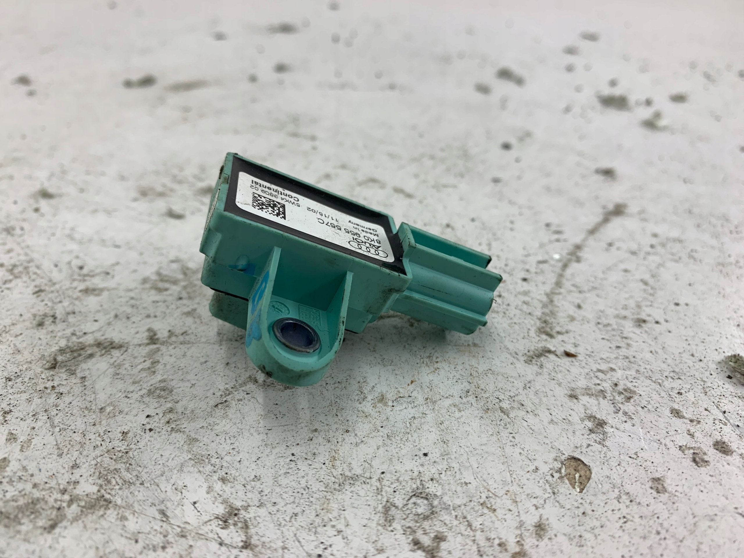 AUDI A4 B8 Beschleunigungssensor Crashsensor 8K0955557C