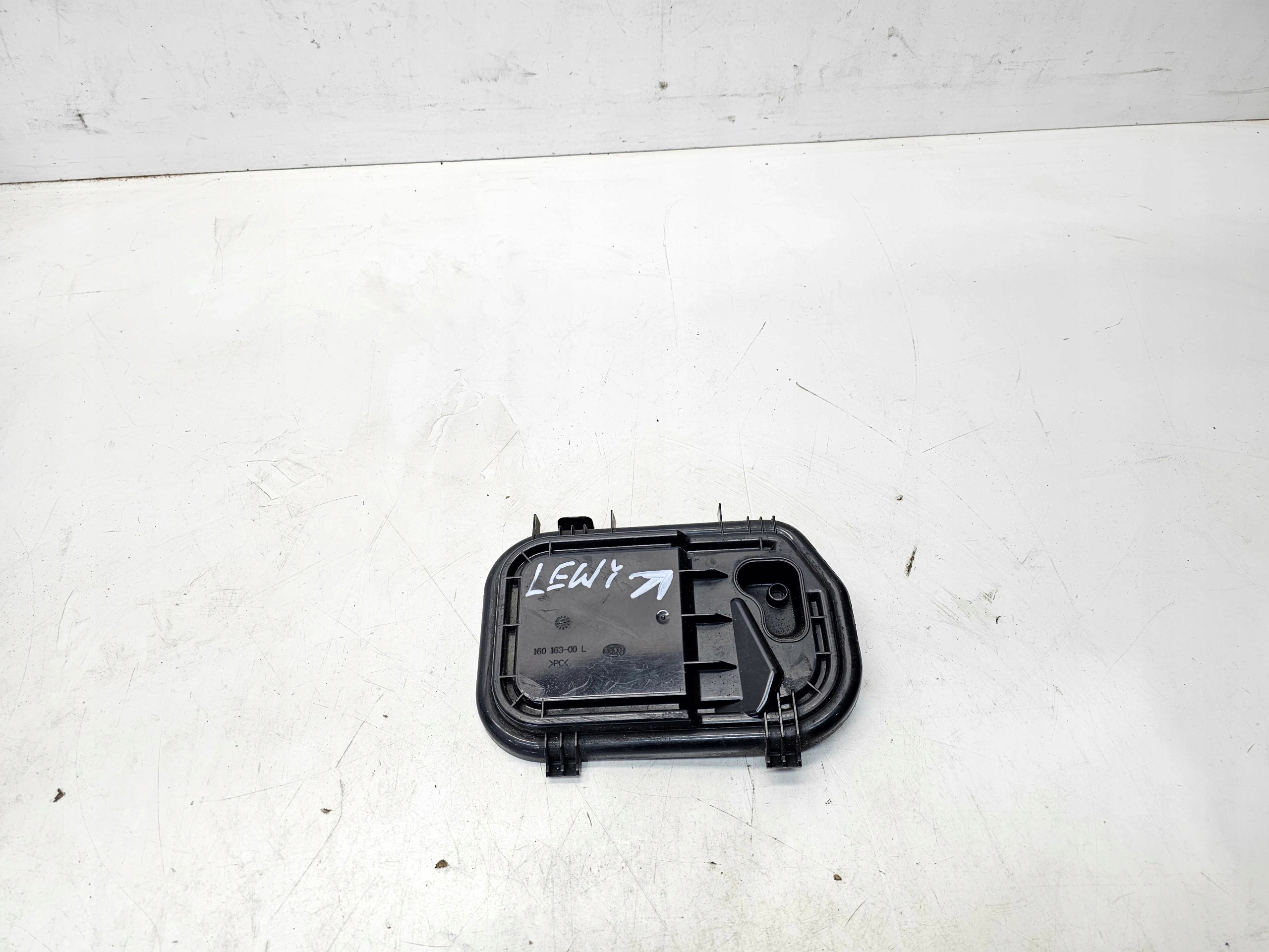 spoiler REFLEKTORA cap left AUDI A6 C6 16016300L 4F0941157 *2*