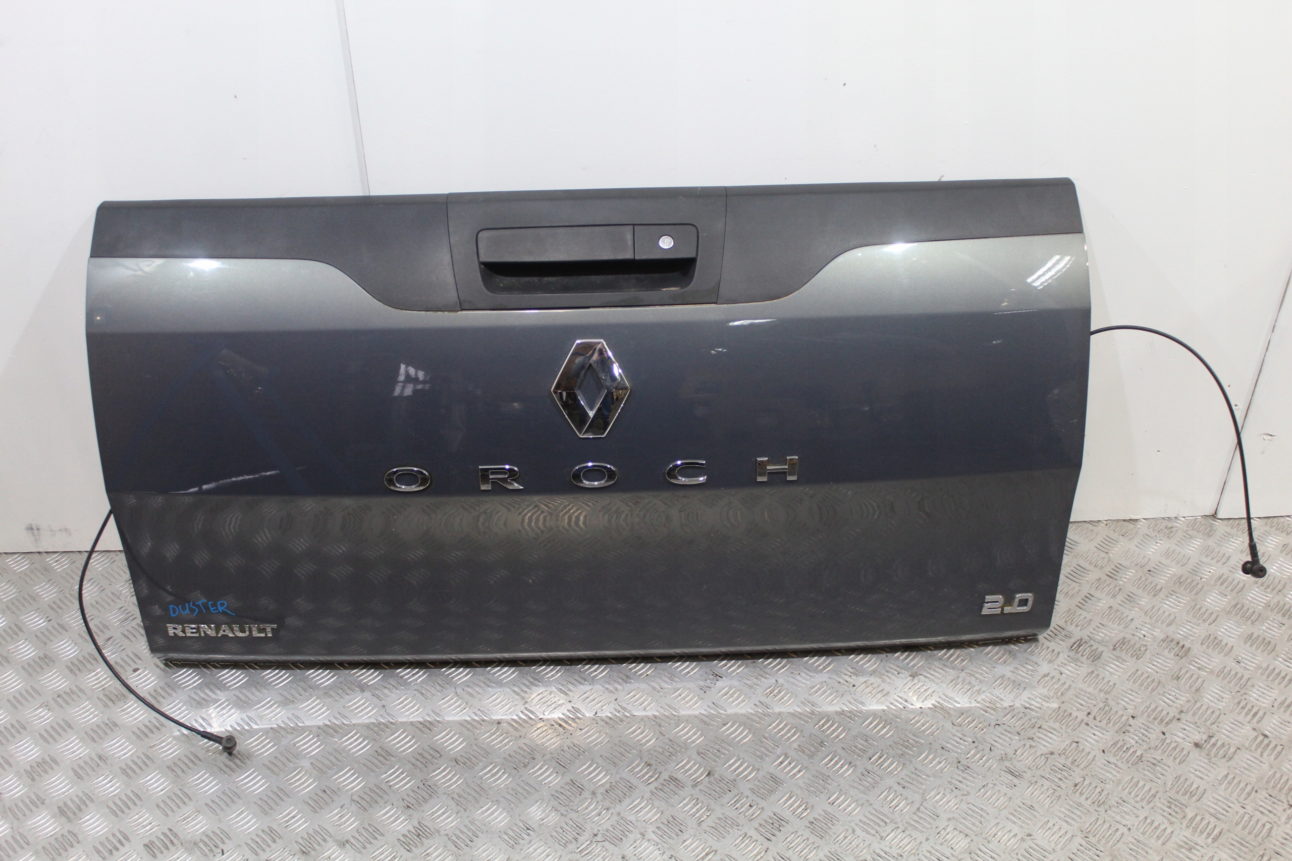 KLAPA BURTA DUSTER OROCH