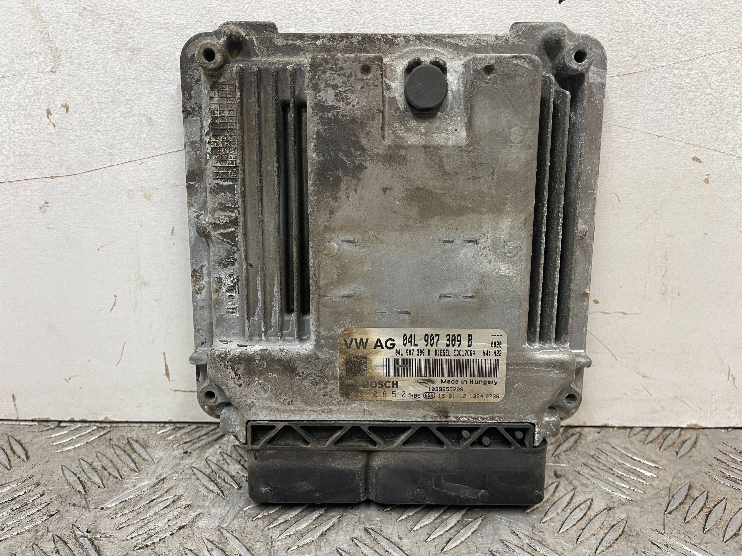 computer control unit of the engine SKODA OCTAVIA 3 III 12- 1.6 TDI 04L907309B