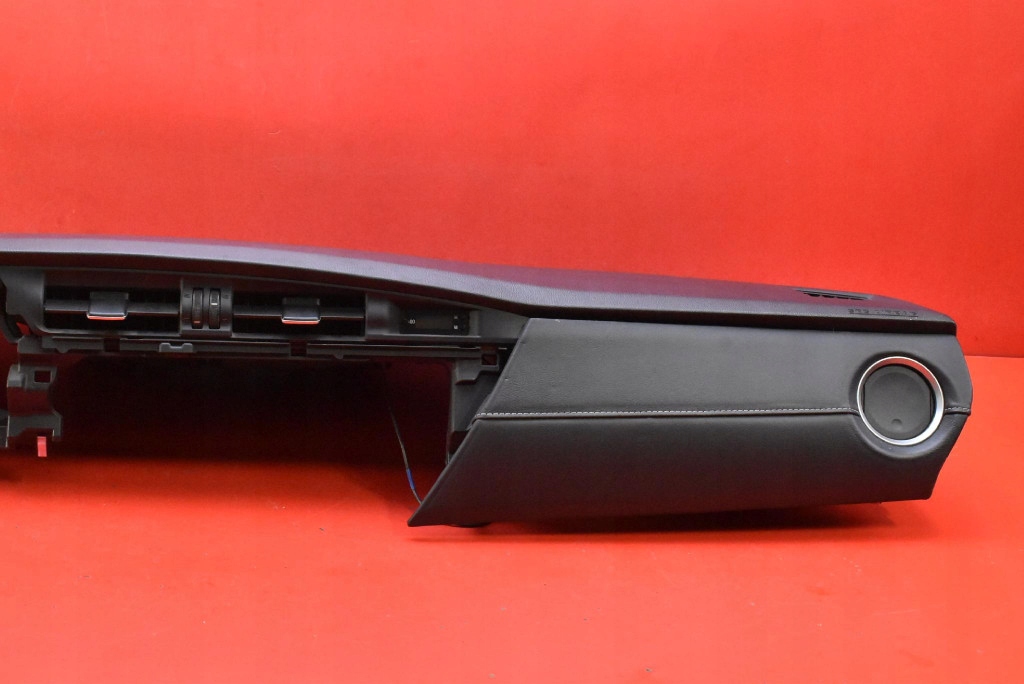 dashboard instrument panel console cockpit airbag EU TOYOTA AURIS 2 II 12-15