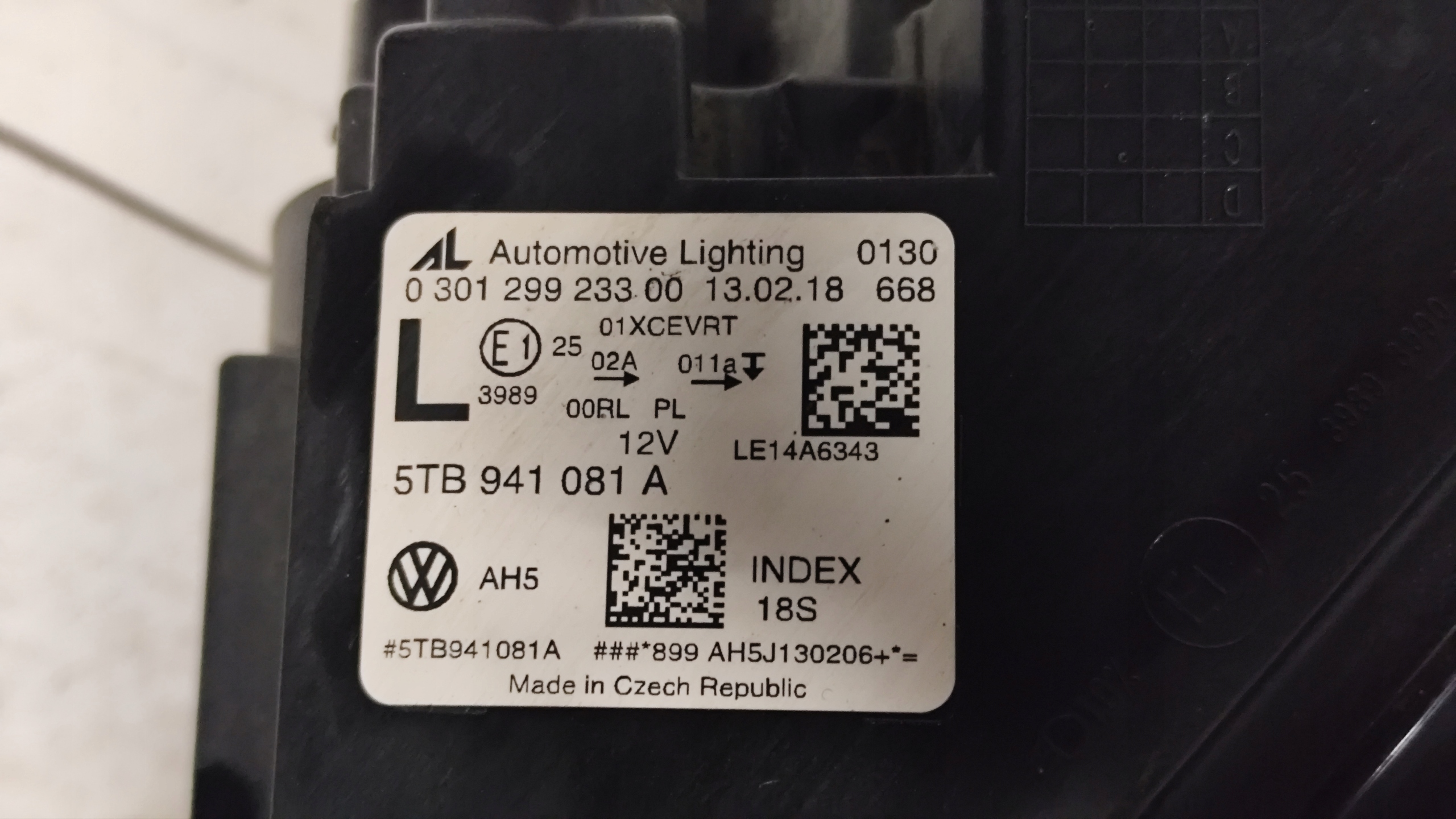 vw TOURAN 3 III 5TB 2015- full led фара левая 5TB941081A