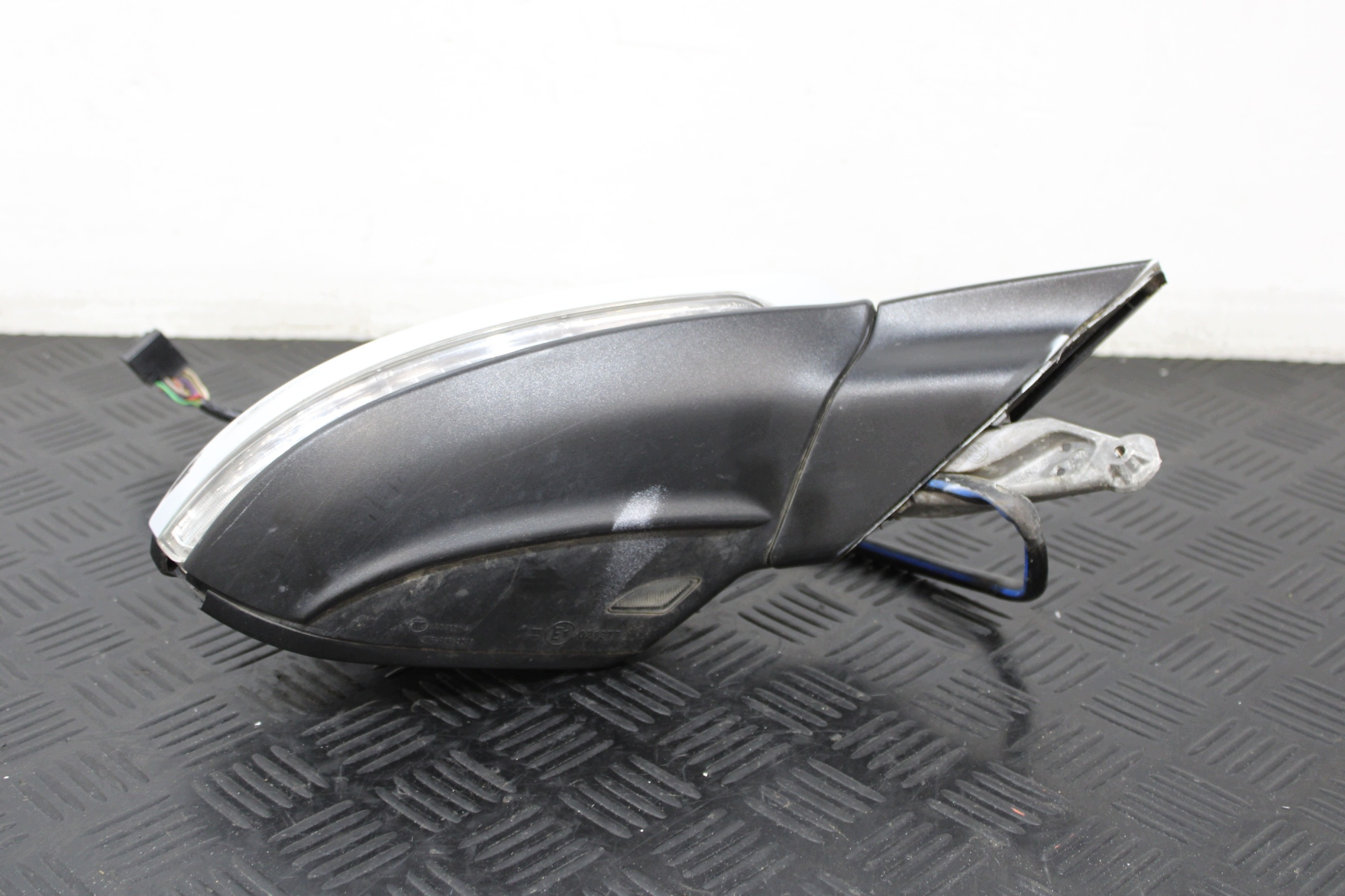 mirror right 13 vertical VW GOLF VII 7 5G0 LIFT 1,0 TSI