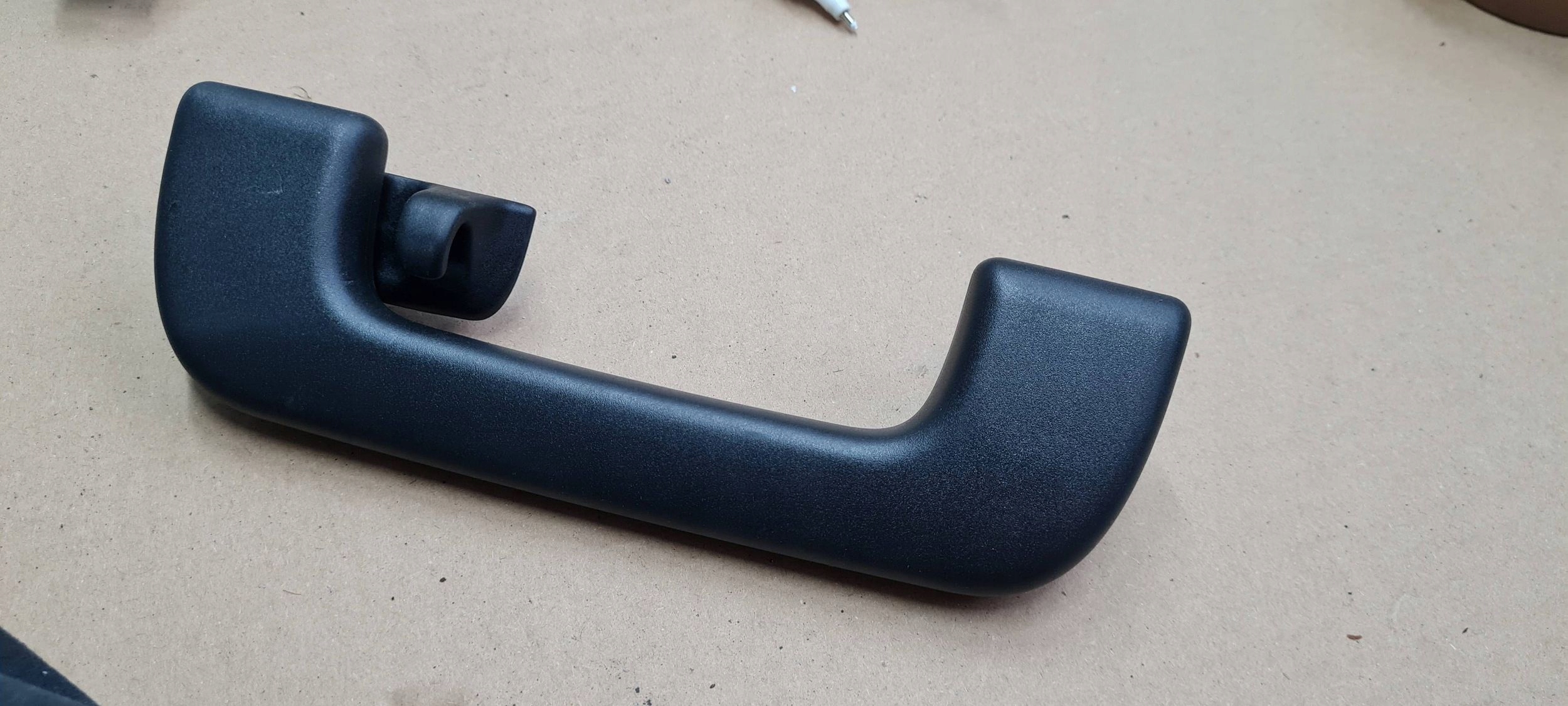 A6 C8 4K handle bracket of the roof left rear part rear SLINE A7 4K