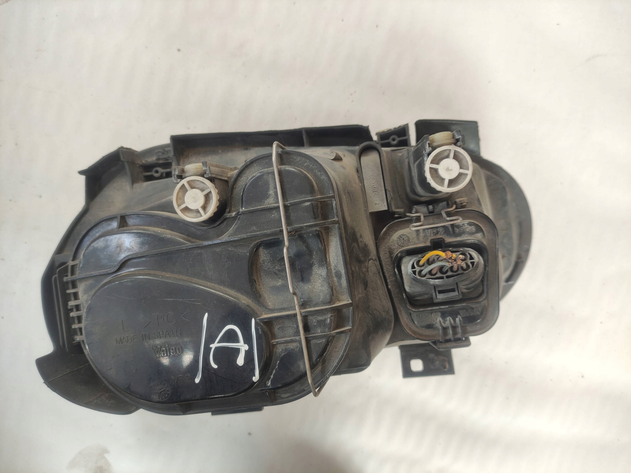 light left front lens VOLKSWAGEN GOLF IV