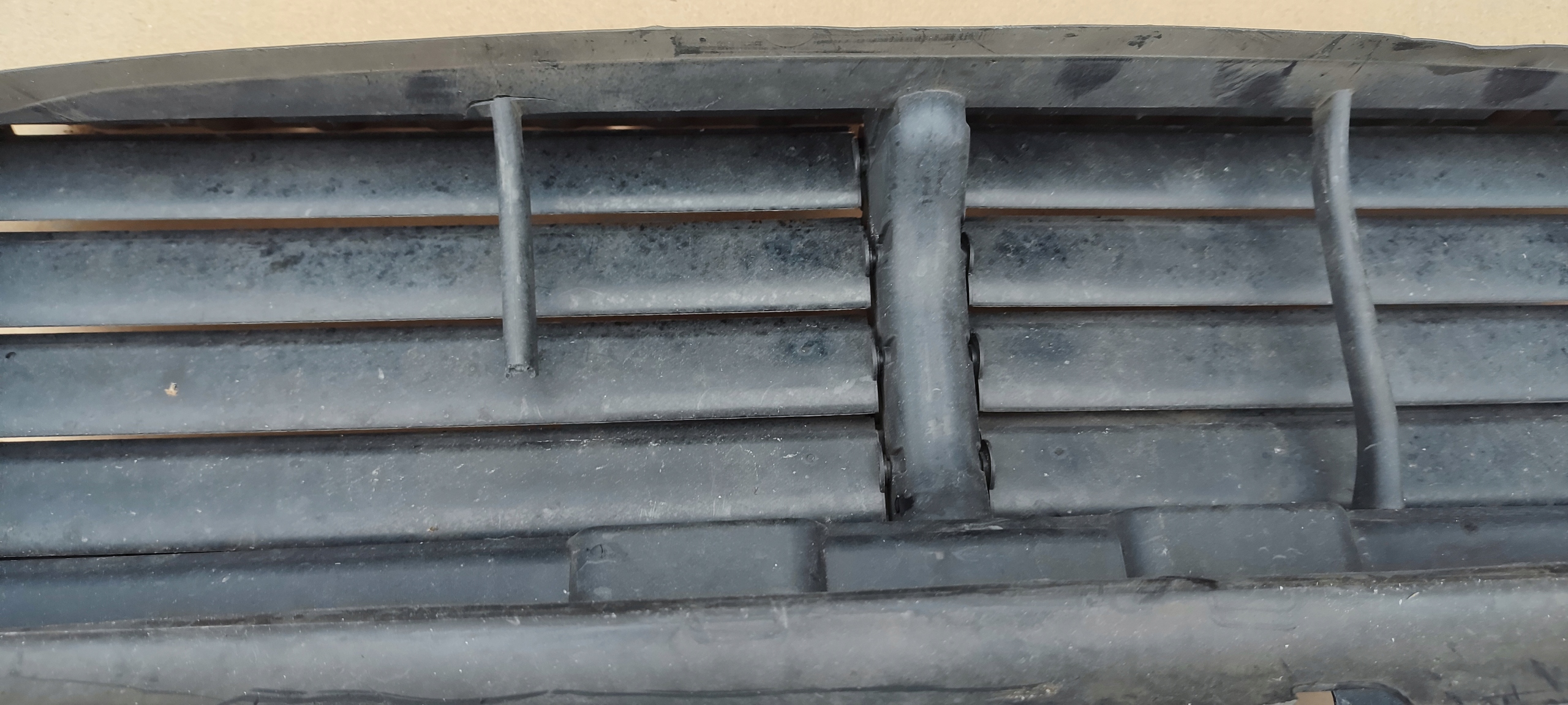 support panel for radiators blinds air line FORD KUGA MK2 LIFT GV4B-8475-AC