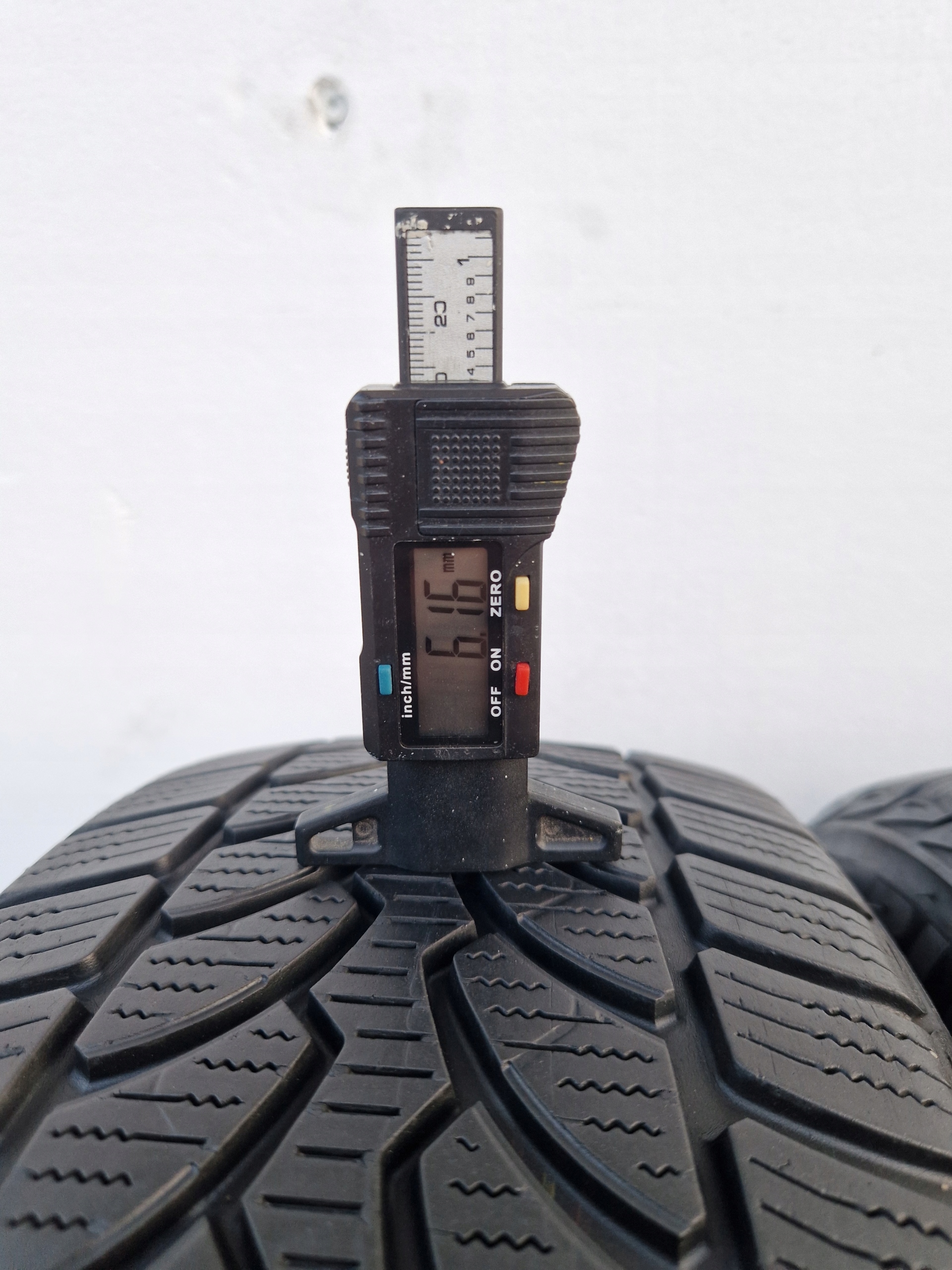 Opony Bridgestone Blizzak LM-32 195/55r16 87H Marka Bridgestone