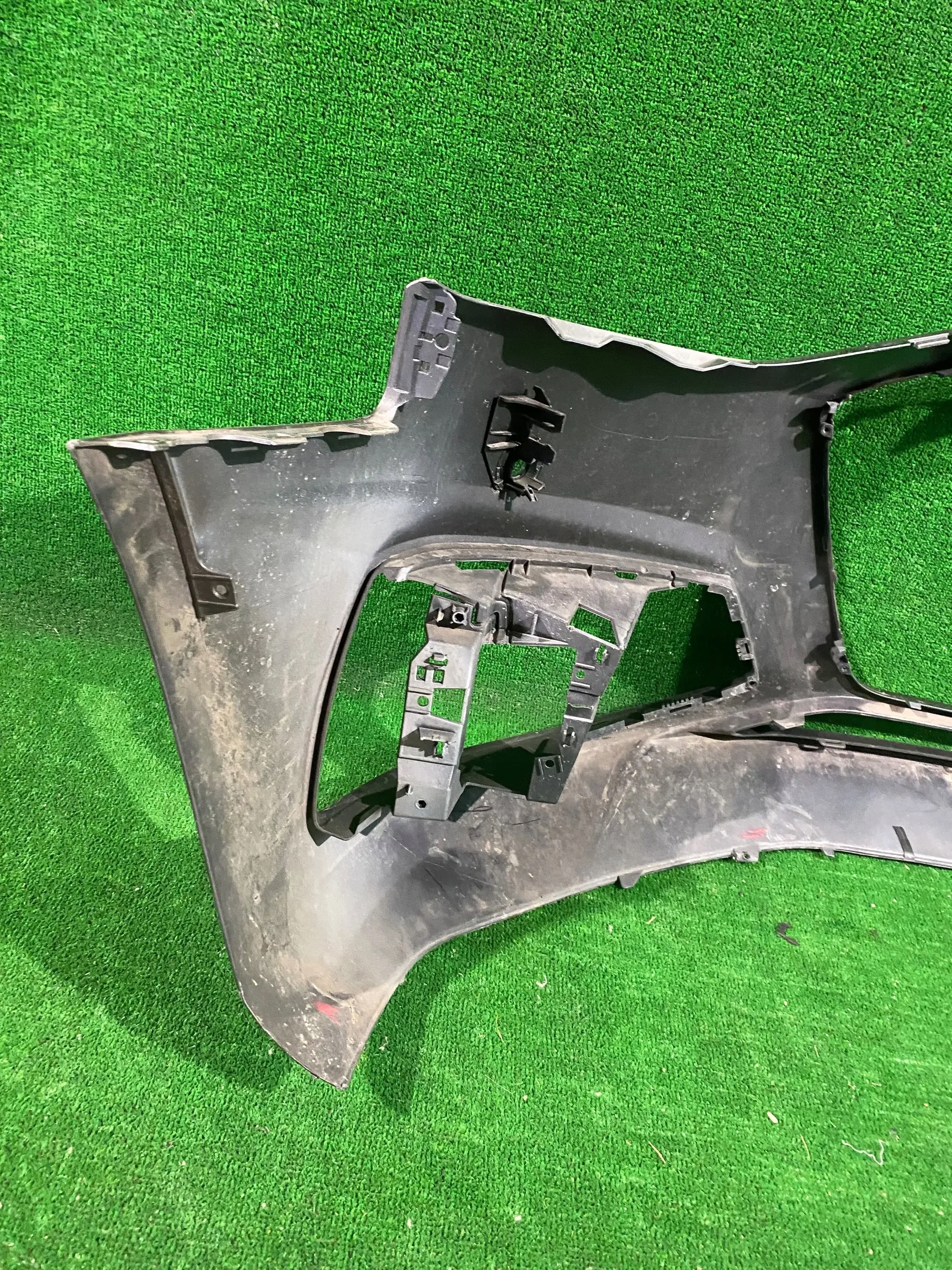 nárazník přední předek AUDI A4 B9 LIFT NR.Z4286
