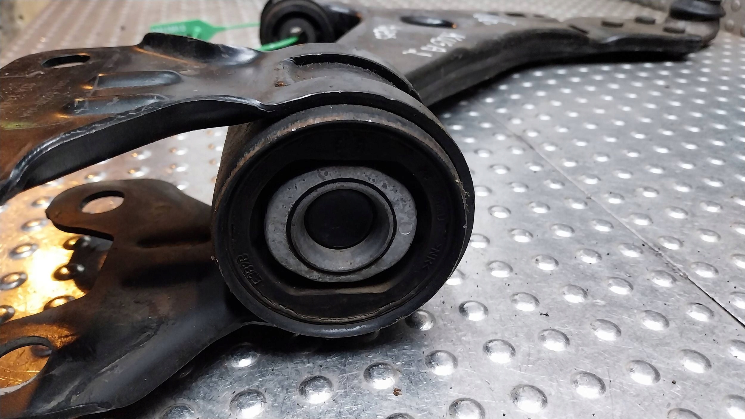 arm right front CV61-3C339-AAA FORD KUGA MK2 LIFT