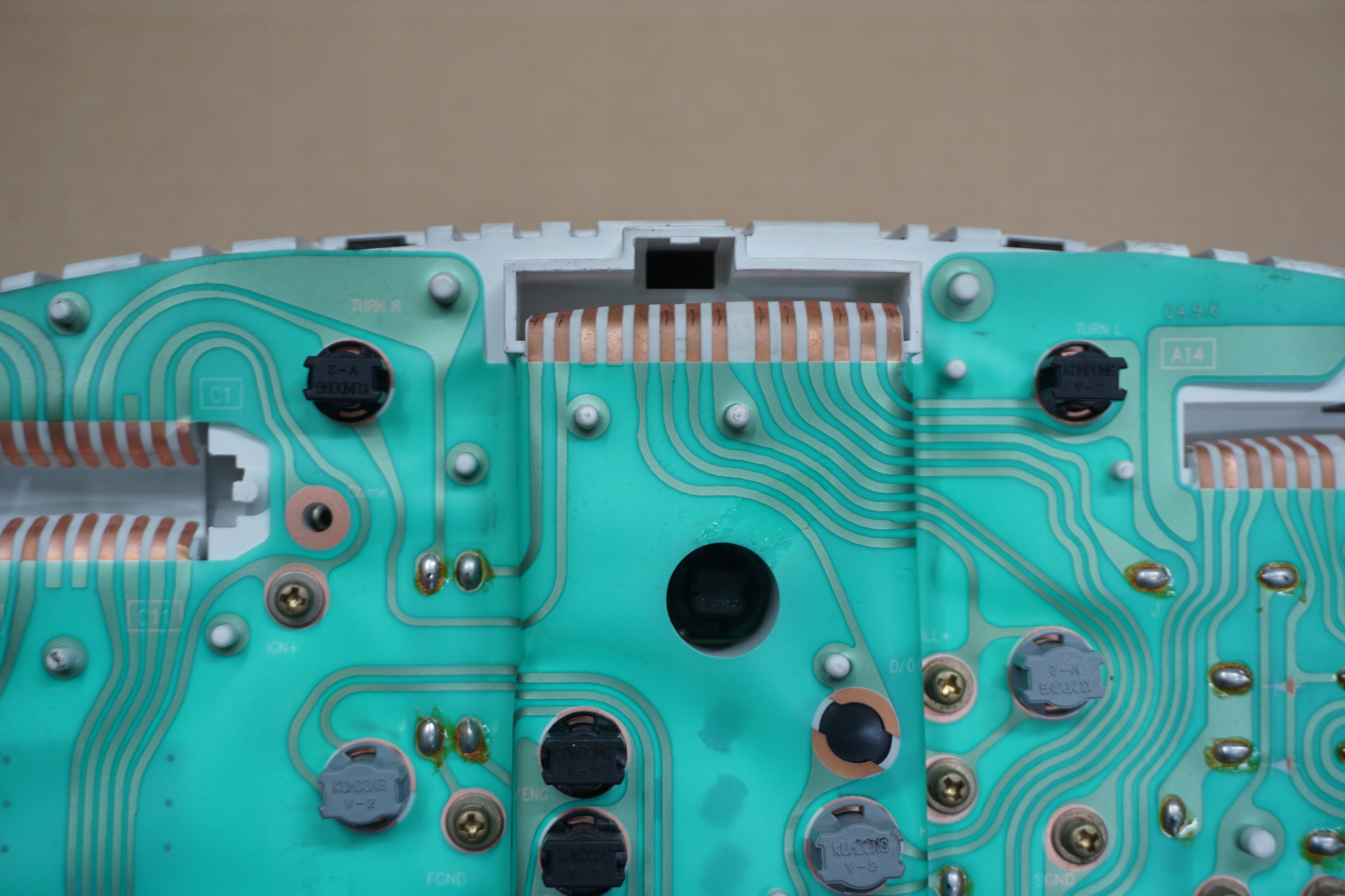 Hyundai TERRACAN спидометр часы . 2,9 РЕСТАЙЛИНГ европа