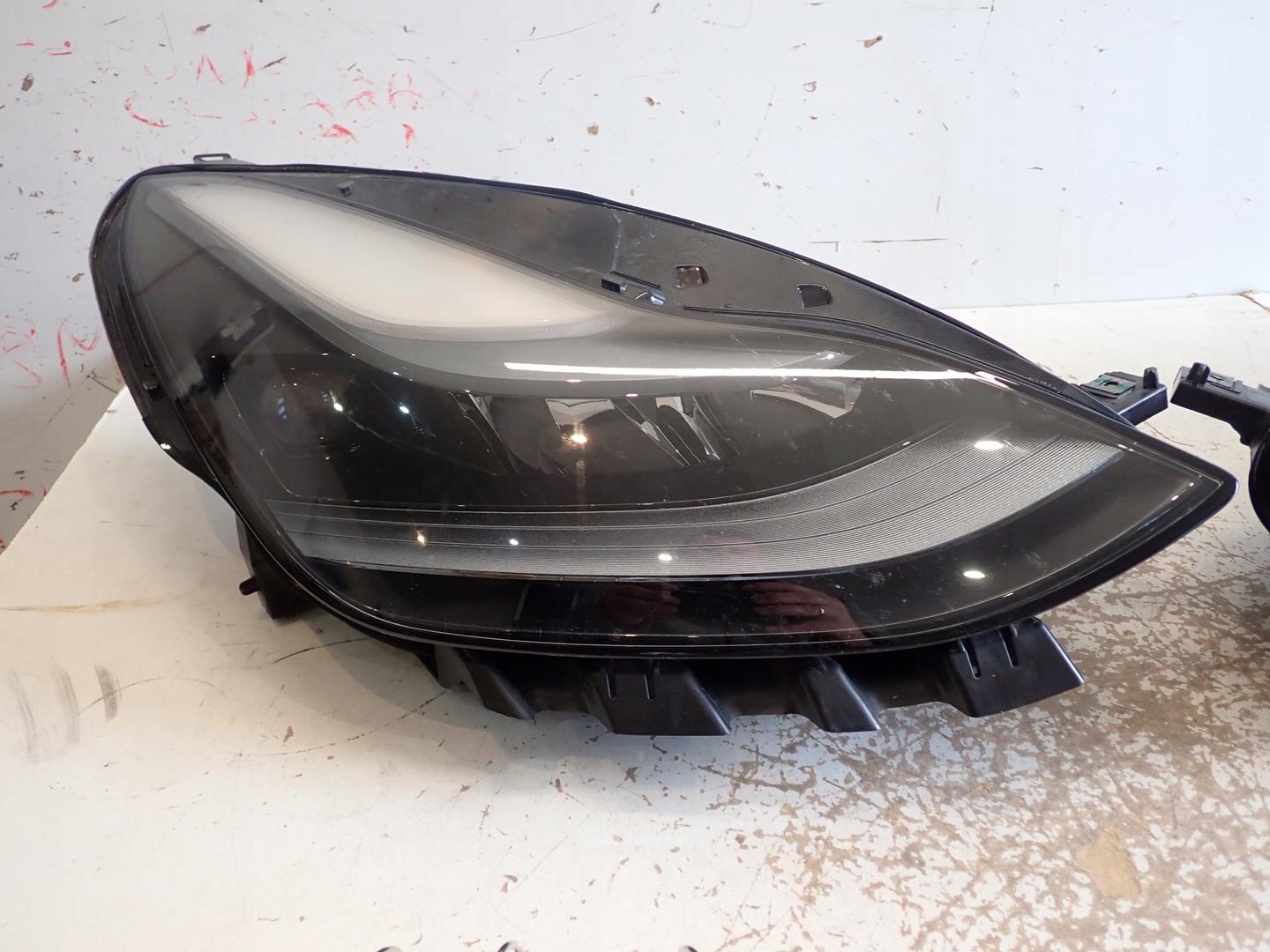 light front right TESLA 3 LIFT 2020- FULL LED