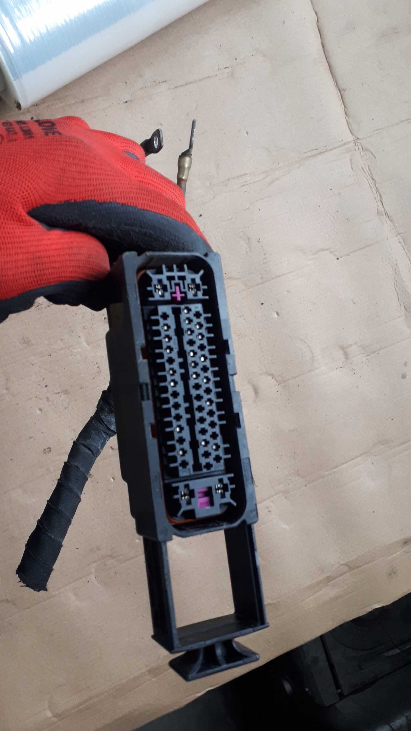 Audi OE 4G0955667 254186