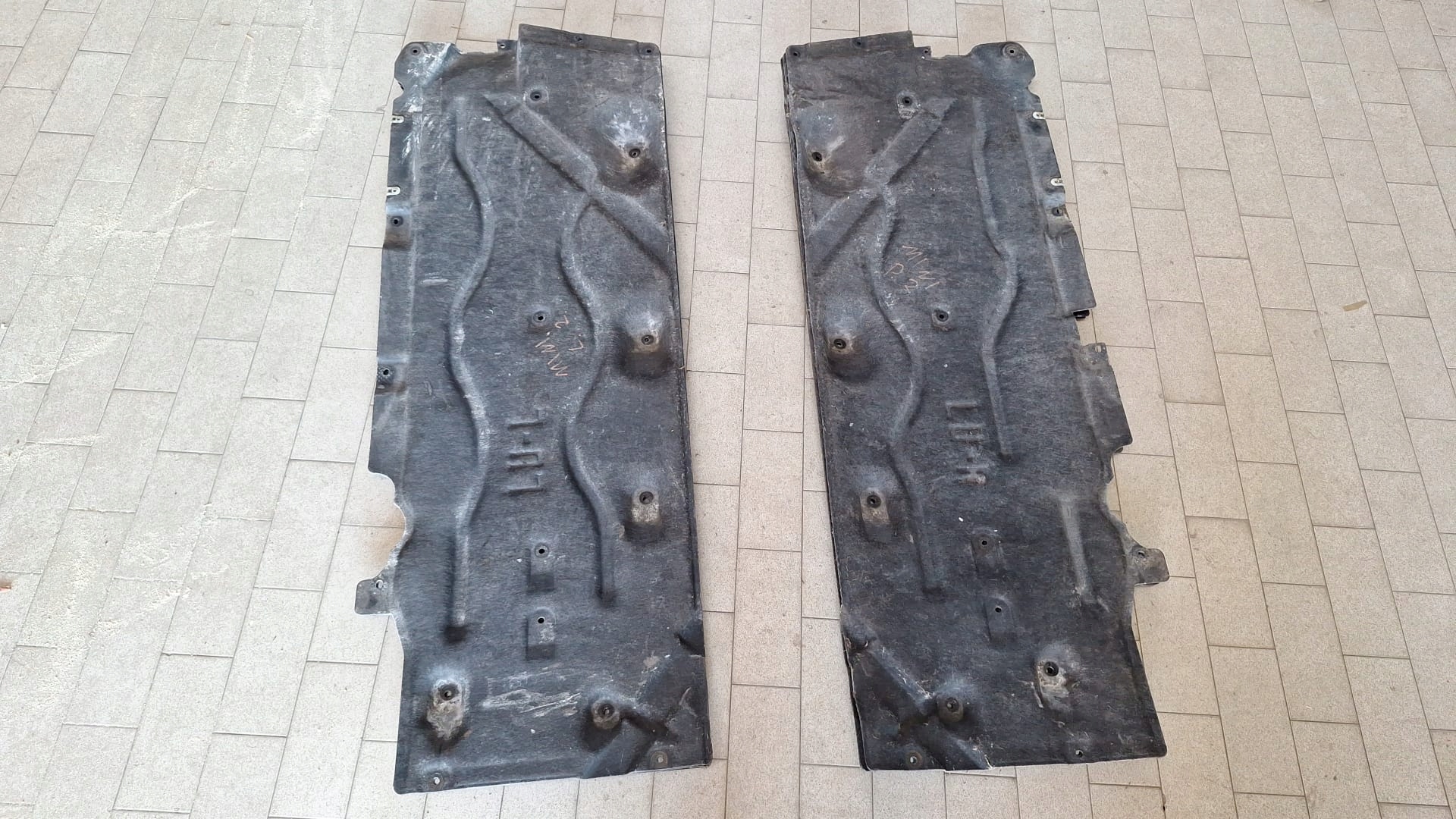 abdeckung Blende Abdeckung Unterfahrschutz rechts MINI COOPER F56