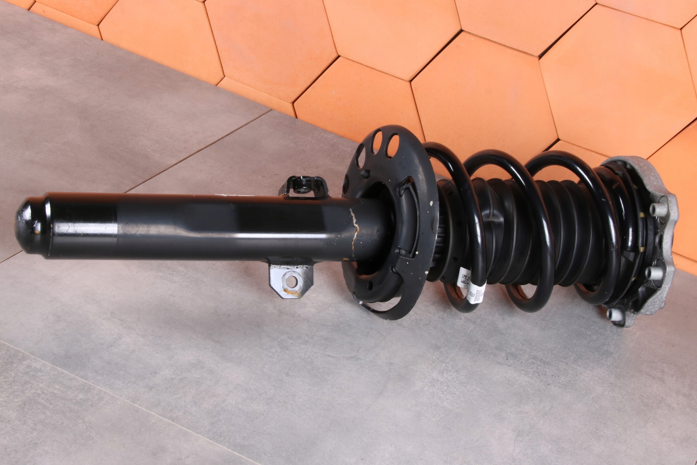BMW X2 U10 16i 18d 18i 20i 25i shock absorber left front front 2WD 5A2FDA1