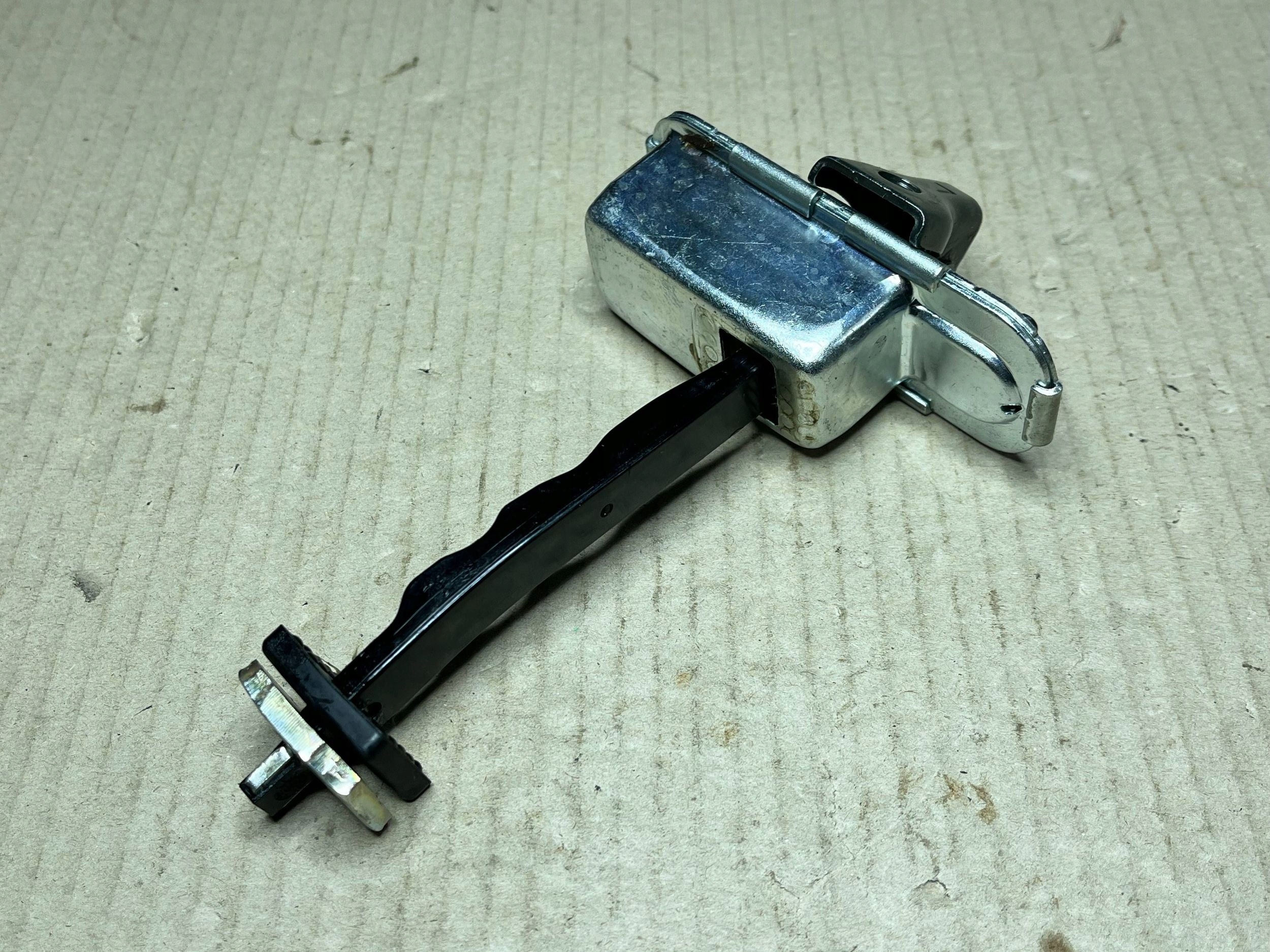 limiter door coupe KIA Niro 79480G5000