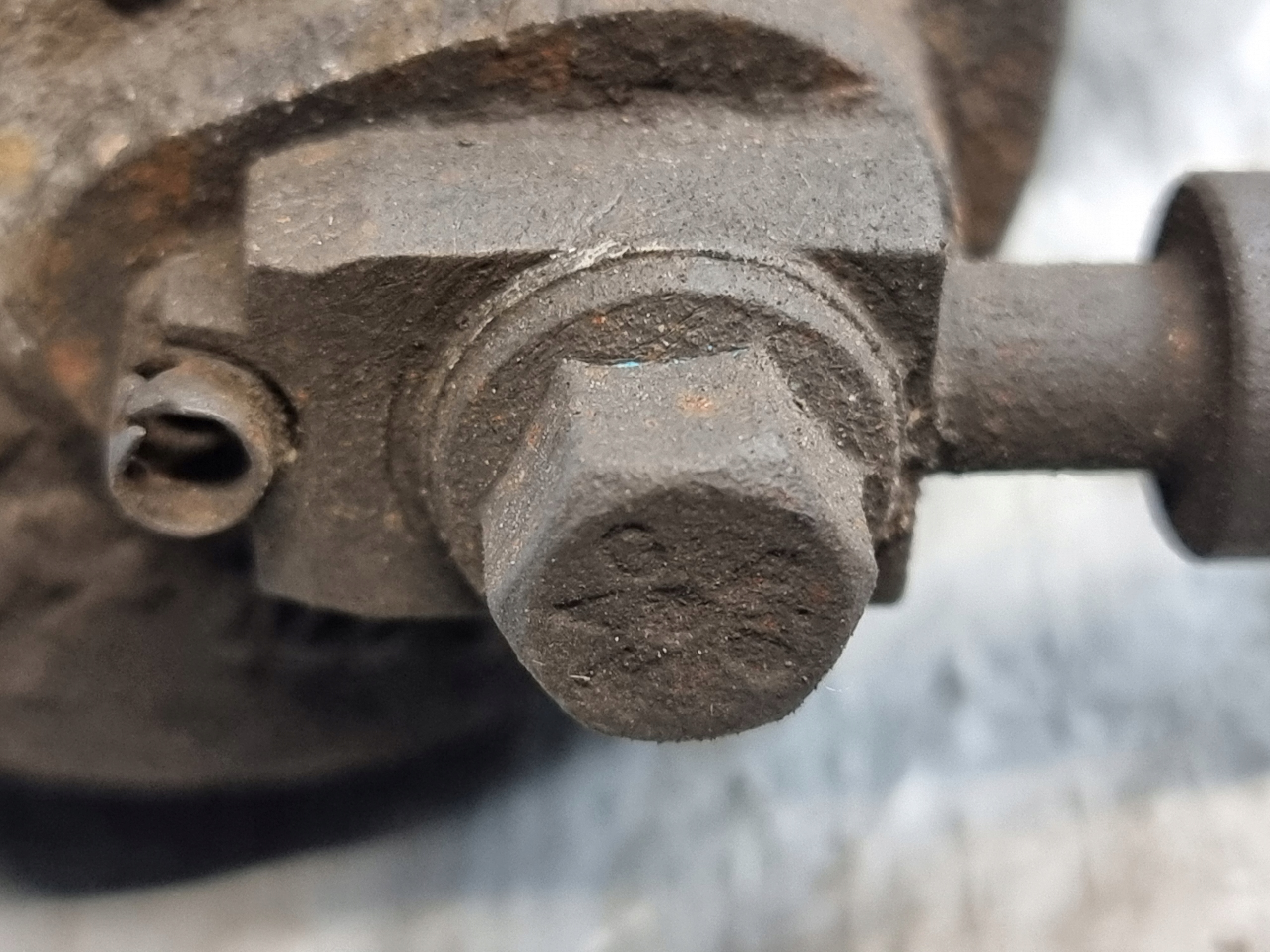 caliper brake right front 280mm AUDI A3 8P 1.6 FSI 05r