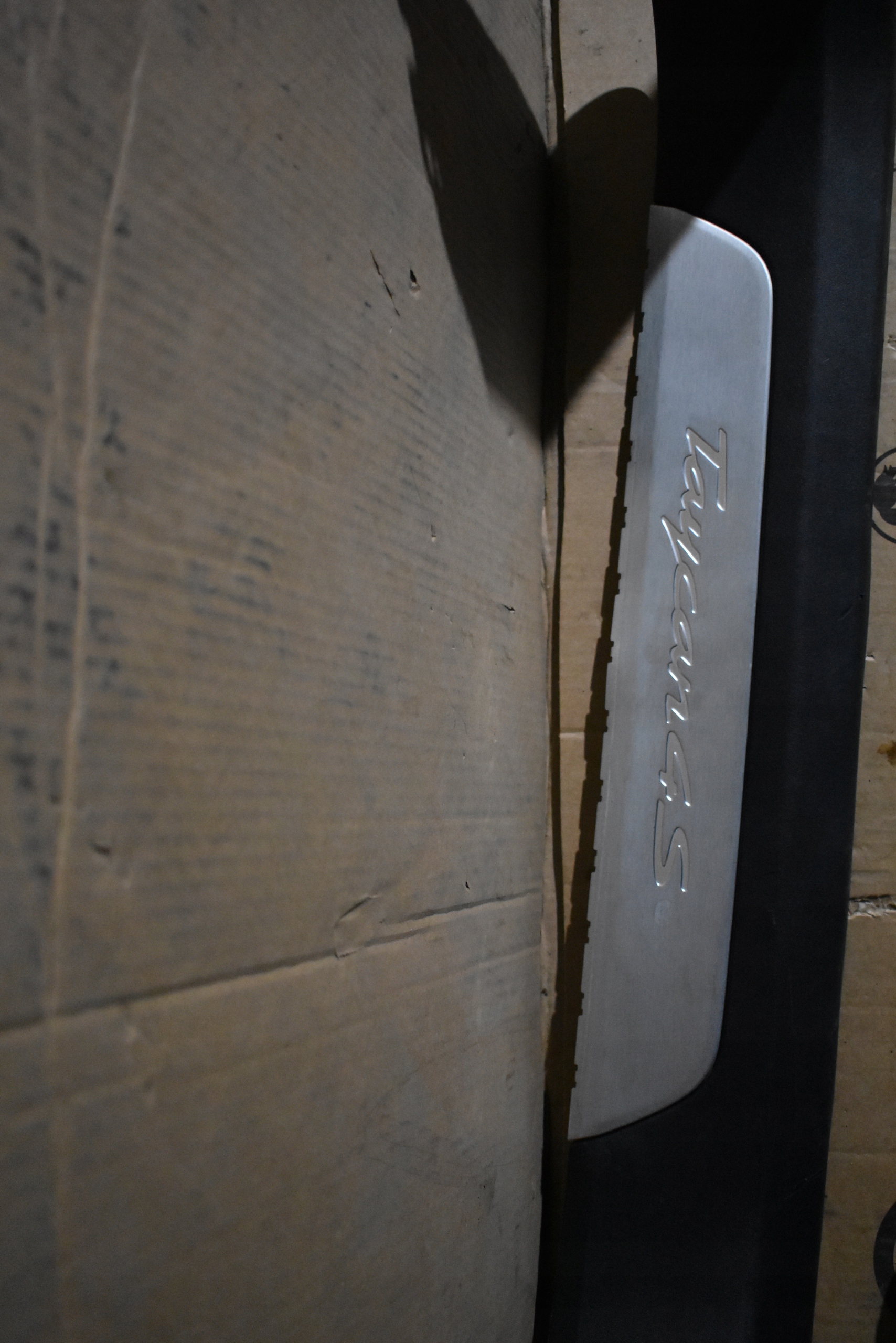 moulding cap threshold front left PORSCHE TAYCAN 4S 1