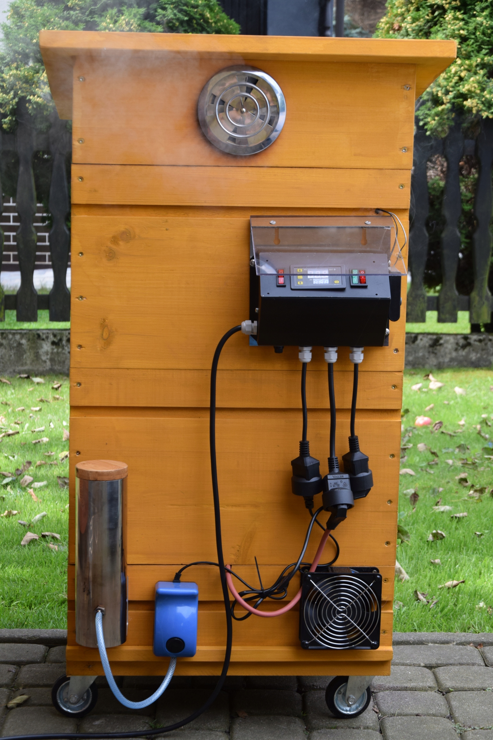 

Wędzarnia drewniana elektryczna Full Wersja!