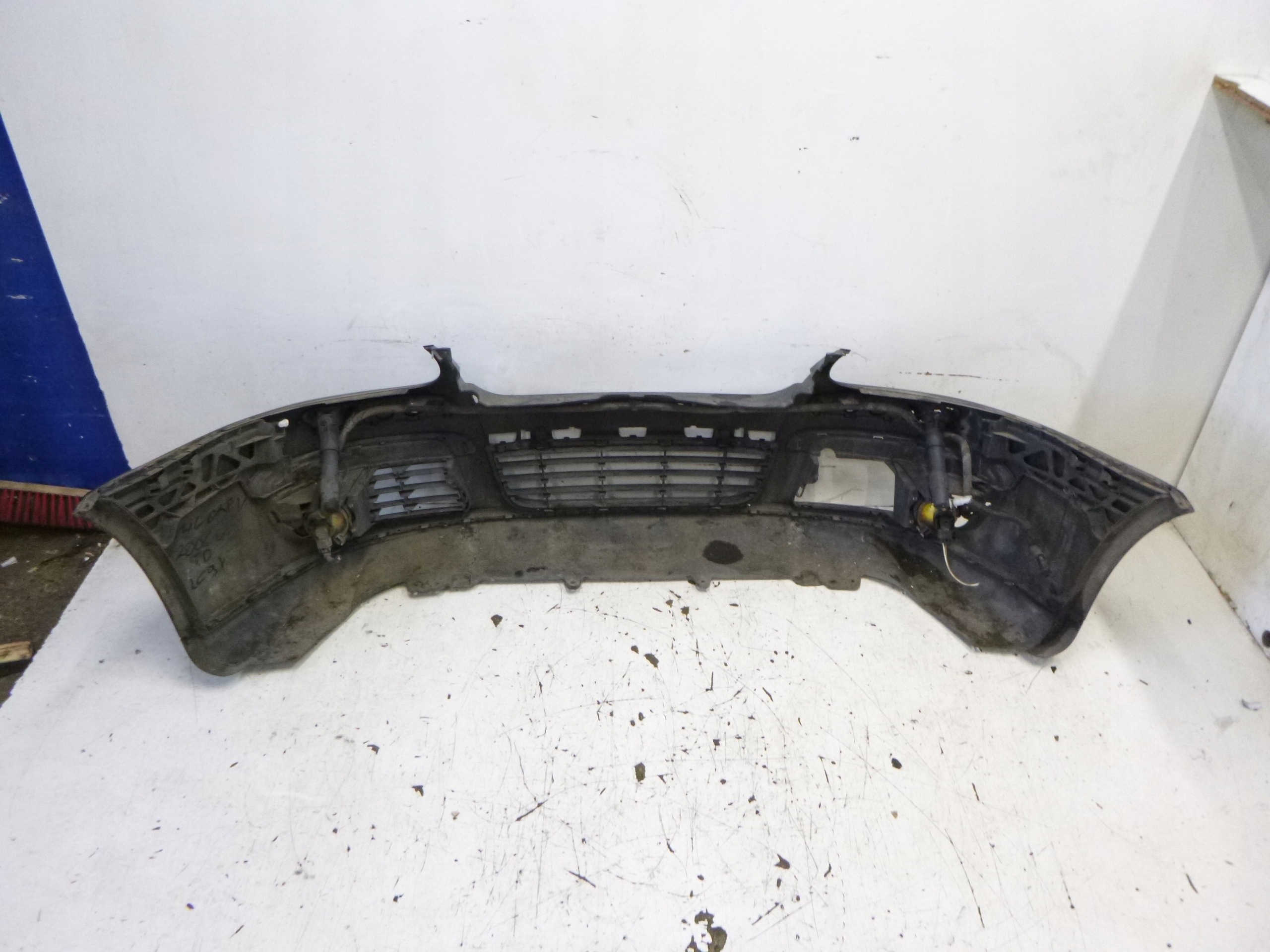 stoßstange vorne VW Golf V 2003-2008 1K0807221D OE
