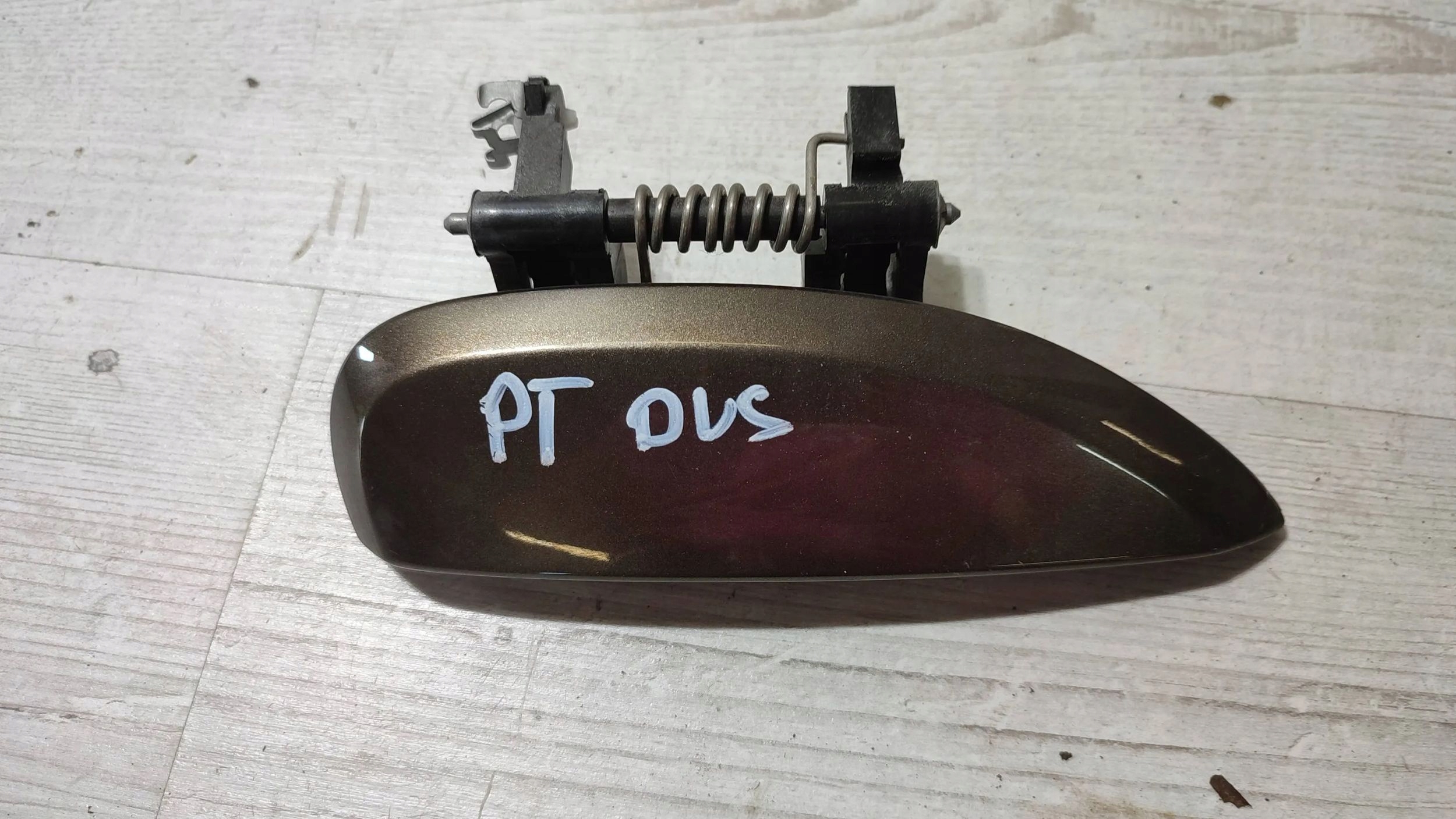 Dacia Duster II 17r 1.2 rear part side right handle exterior door