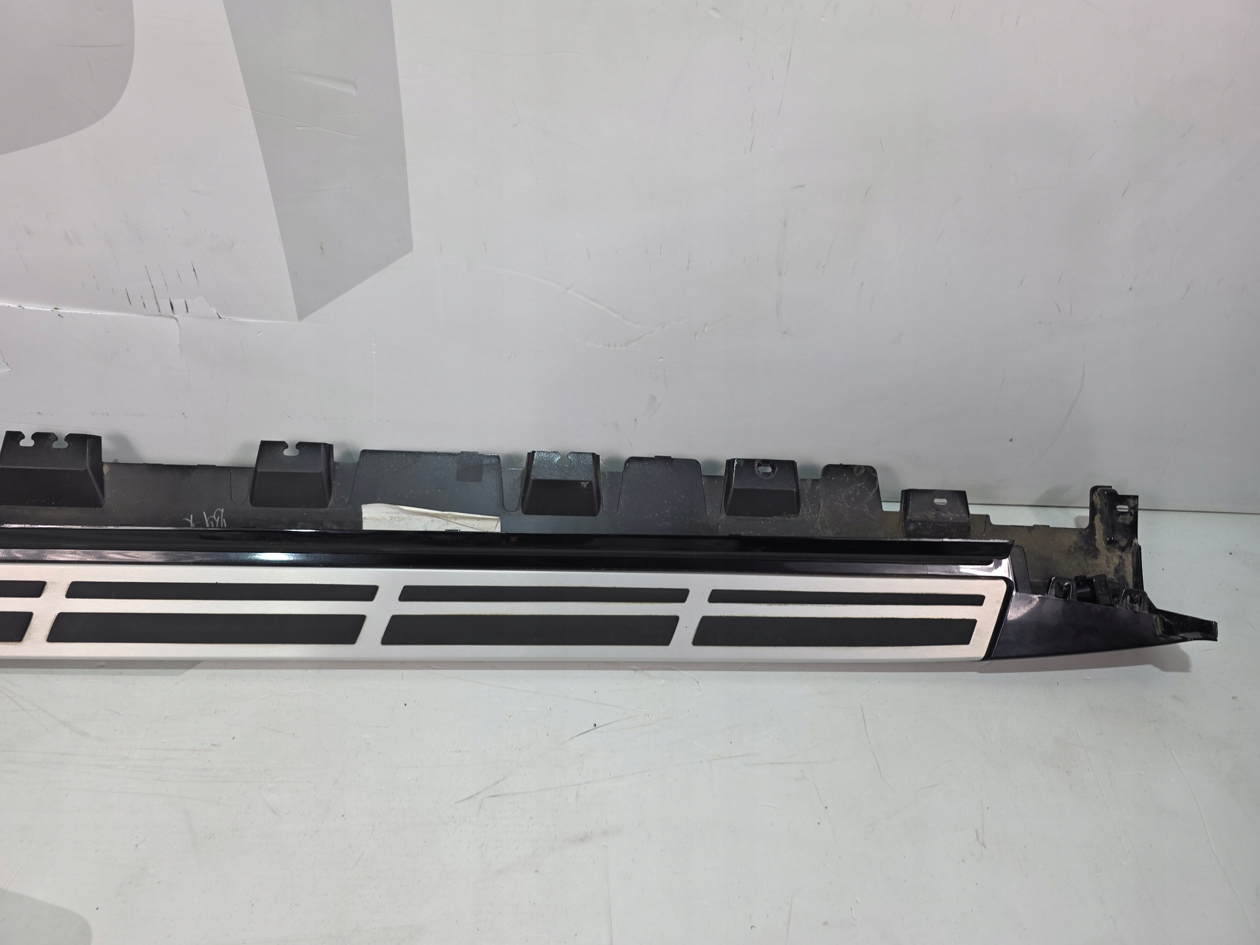 moulding threshold right BMW X7 G07 LCI m-packet 7441108 475