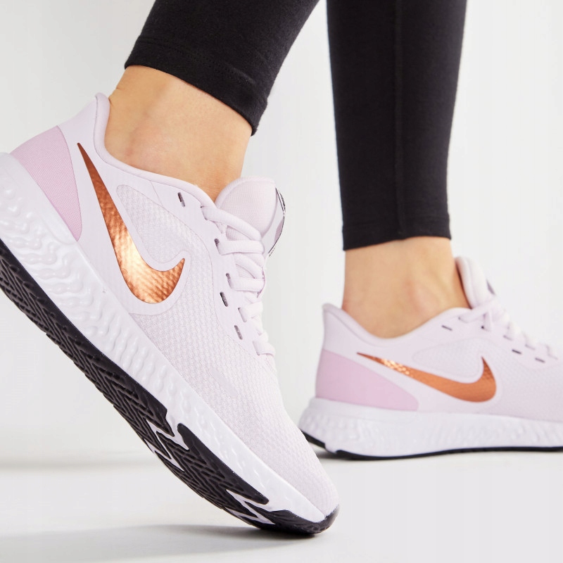 BUTY DAMSKIE BIEGOWE NIKE REVOLUTION 5 Wysokość niskie