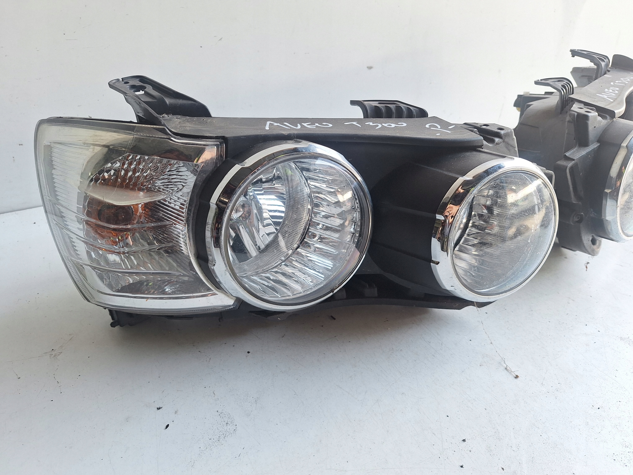 CHEVROLET AVEO T200 11-14 light left UK