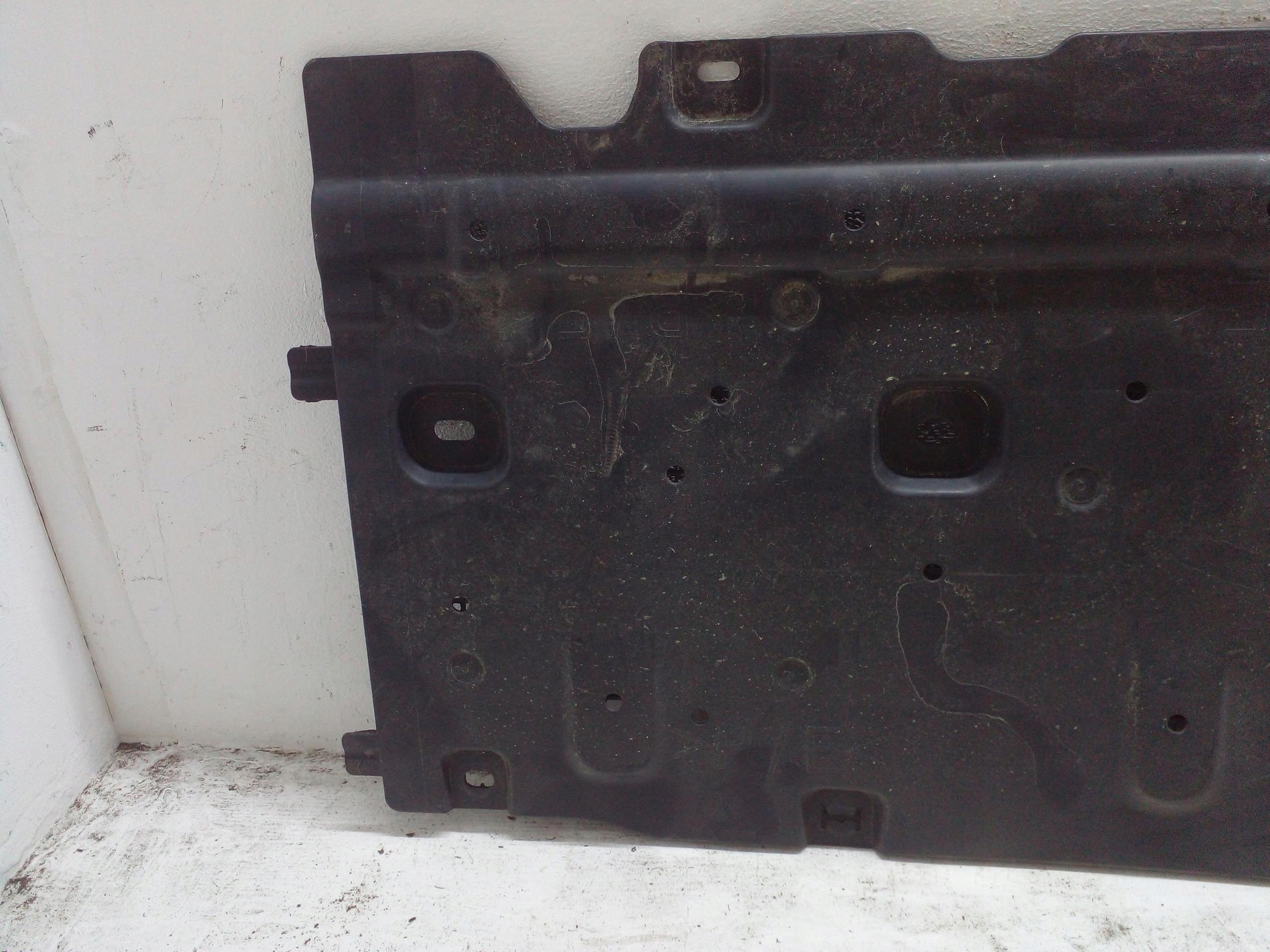 cover chassis left RENAULT MEGANE IV HB 16