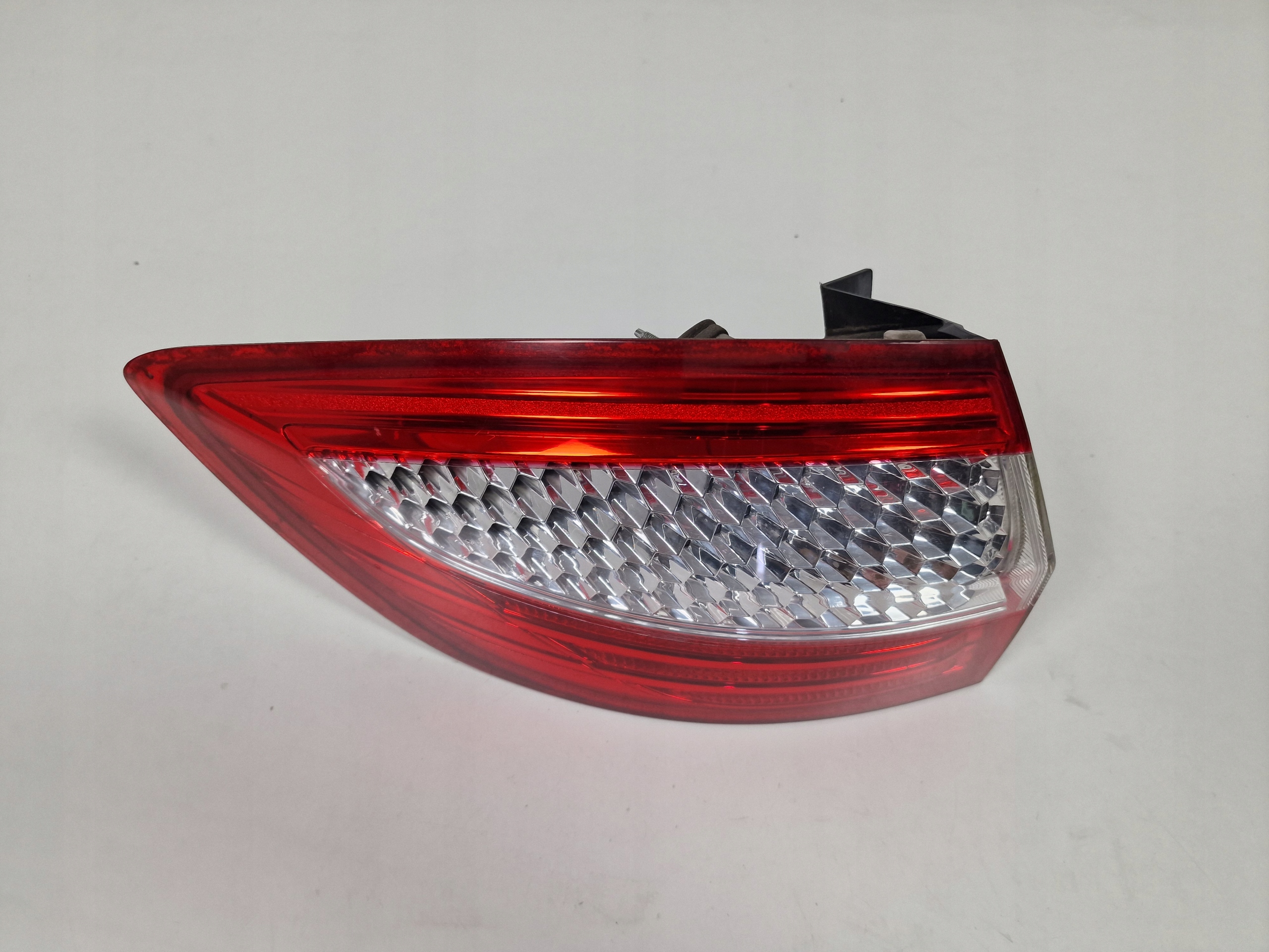MONDEO MK4 KOMBI LAMPA LEWA TYLNIA ORG. ŁADNA