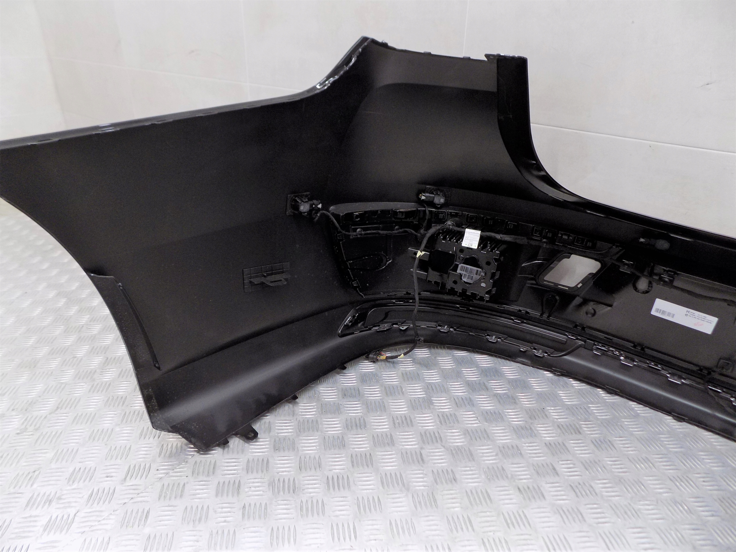 BMW 7 G70 bumper rear rear part 6 PDC 475