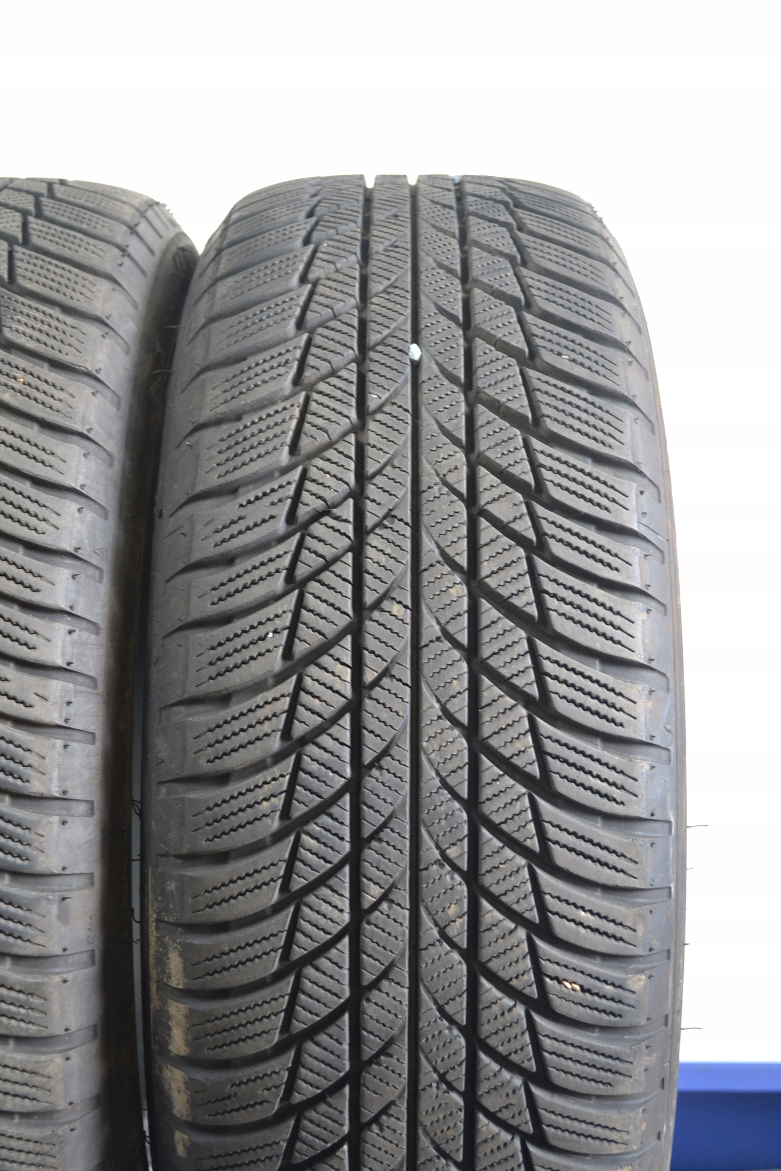 195/55R16 87H BRIDGESTONE BLIZZAK LM001 RFT x2szt 7806z Sezon zimowe