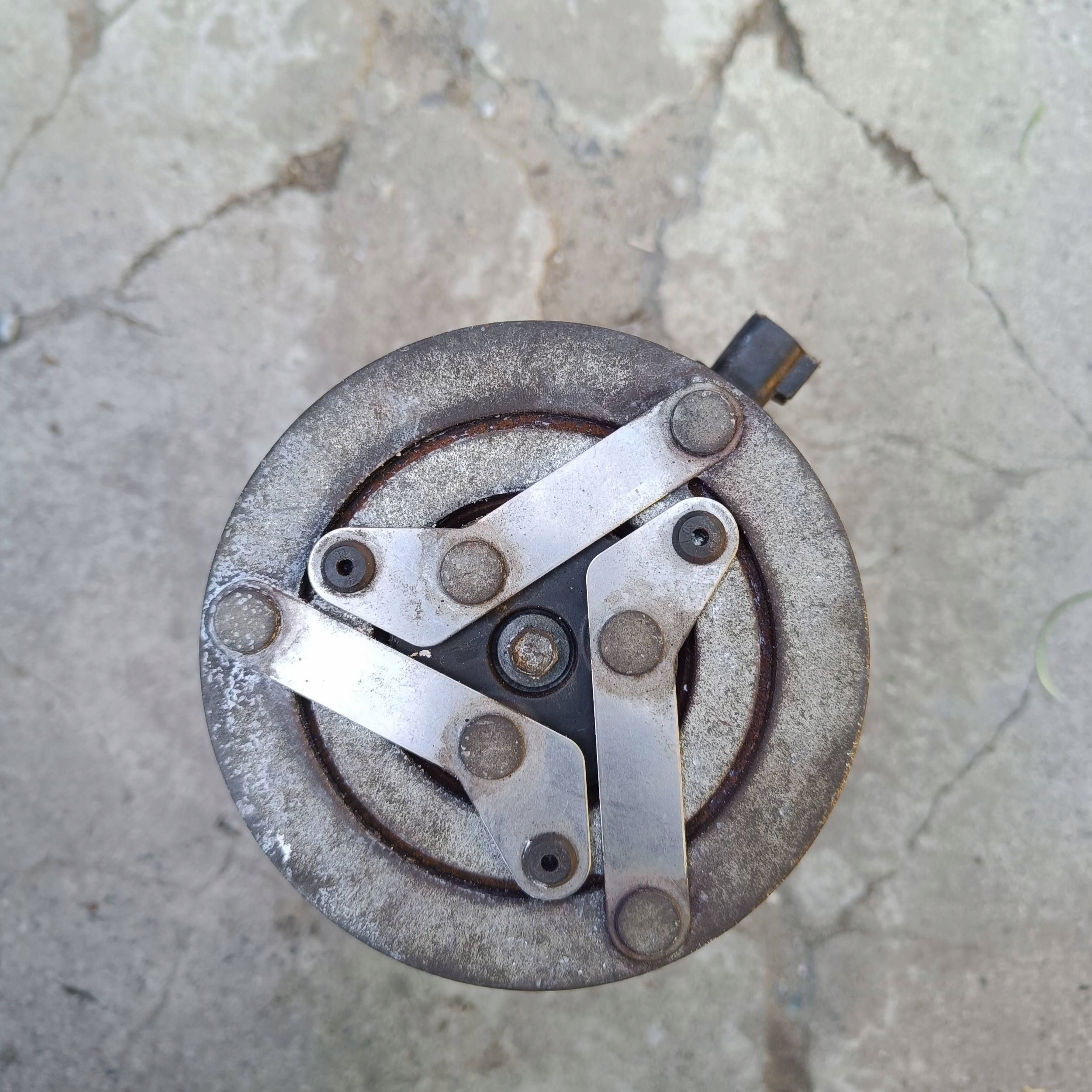Ford Focus 2011 compressor; / compressor of the air conditioning A/C