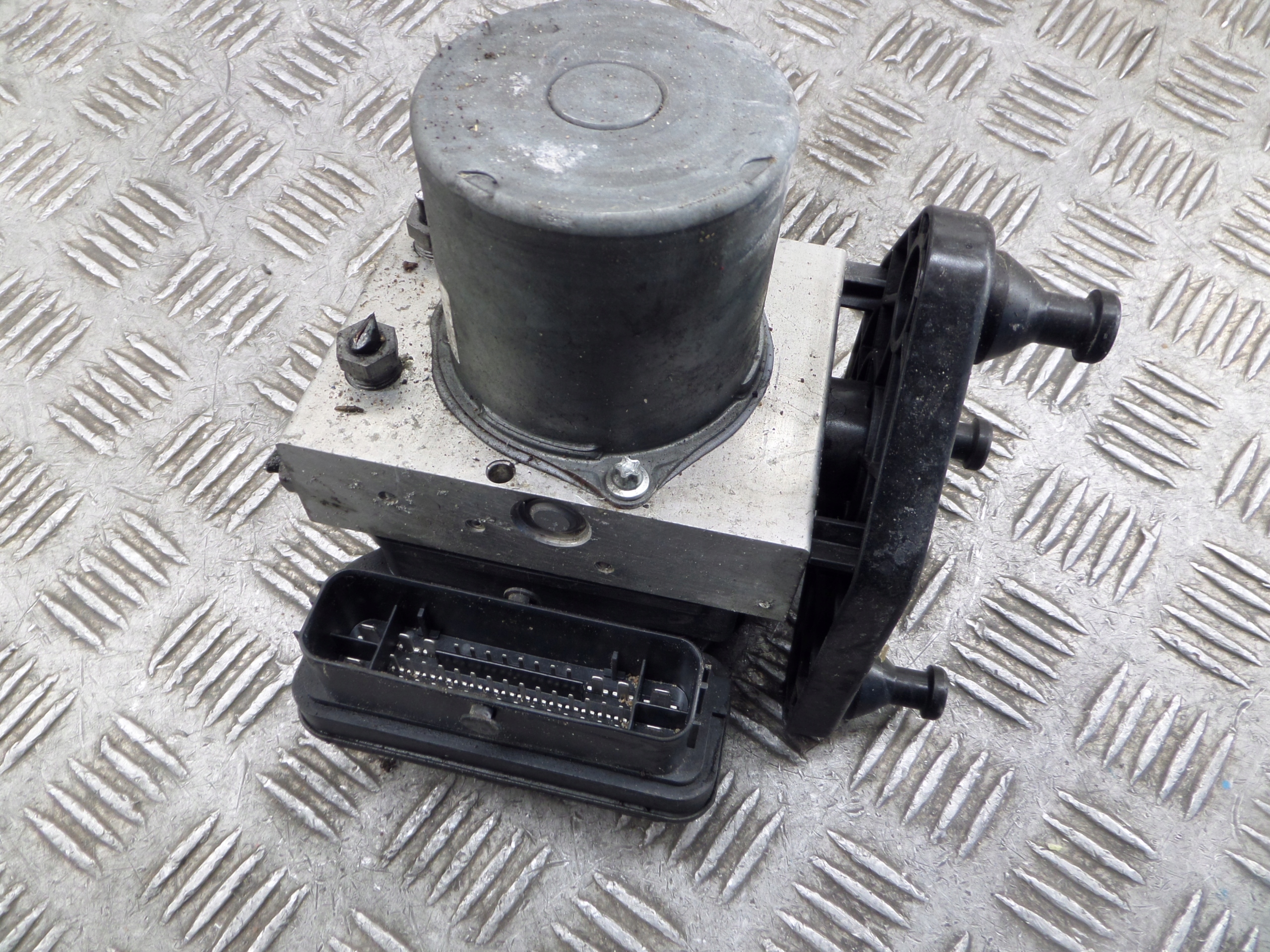 MERCEDES W907 Pumpe ABS A9079003704