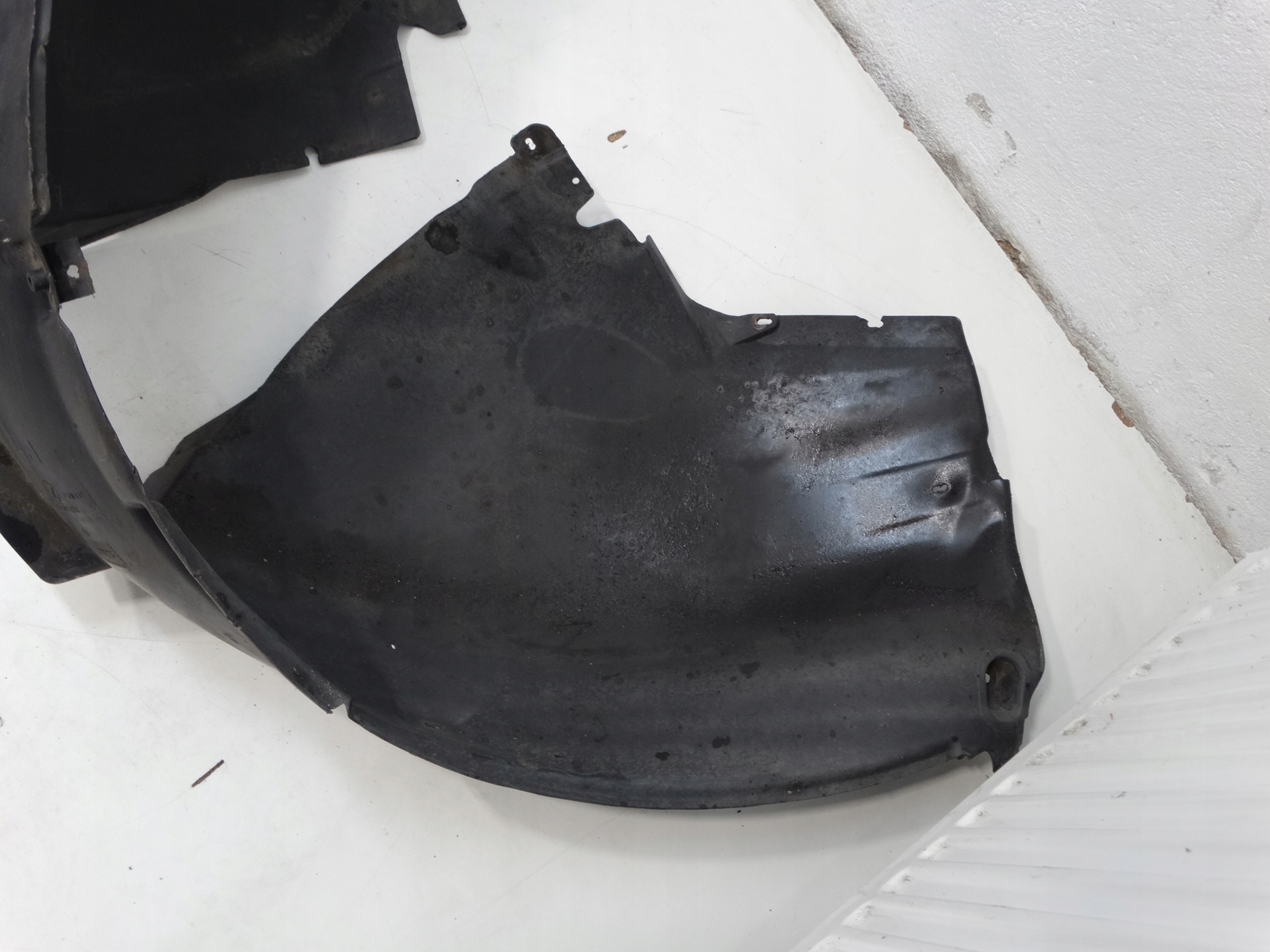 mudguard right front front VOLKSWAGEN T5 TRANSPORTER 7H0809962B