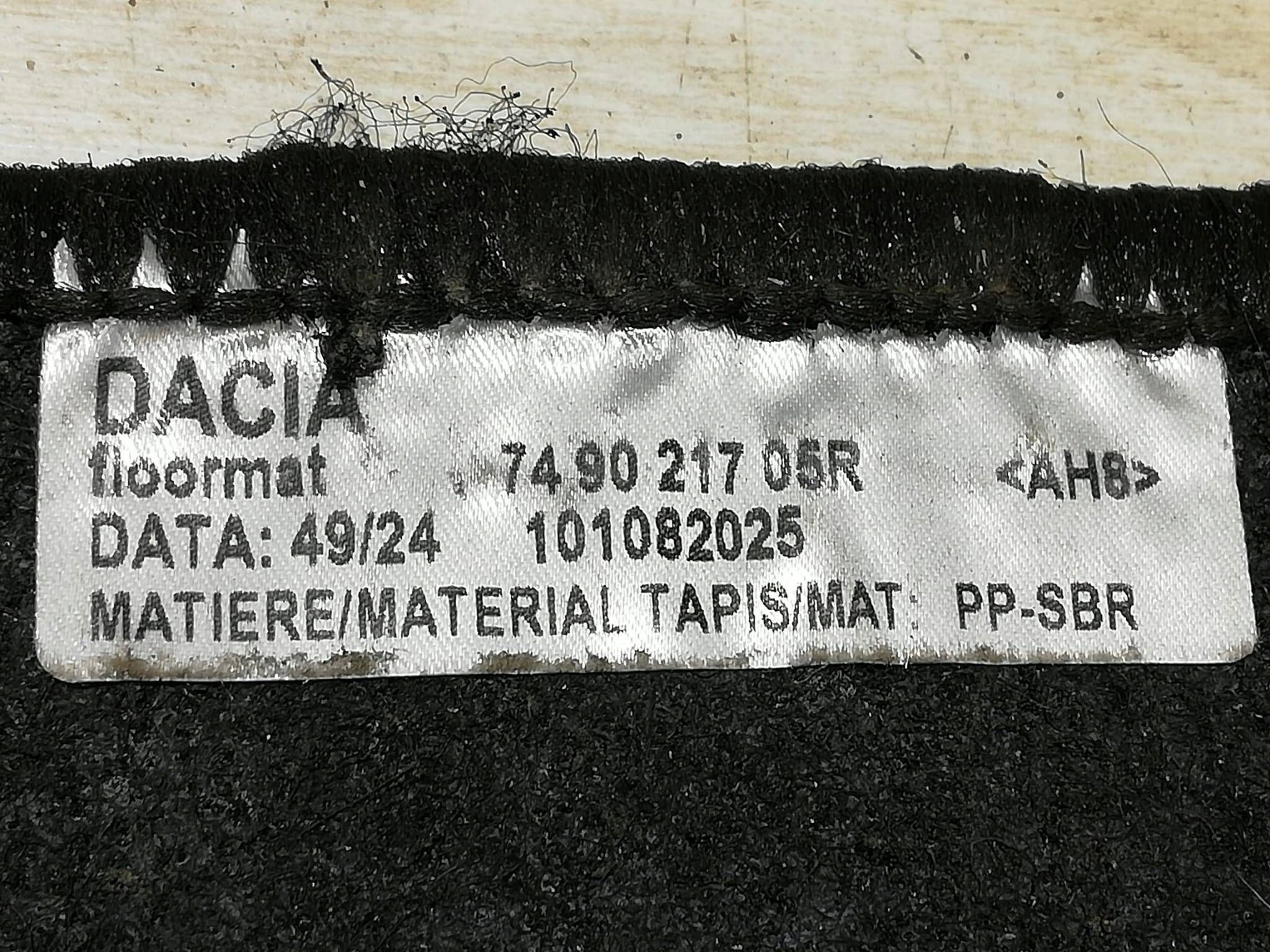 mats samochodowe Dacia Jogger 749021705R
