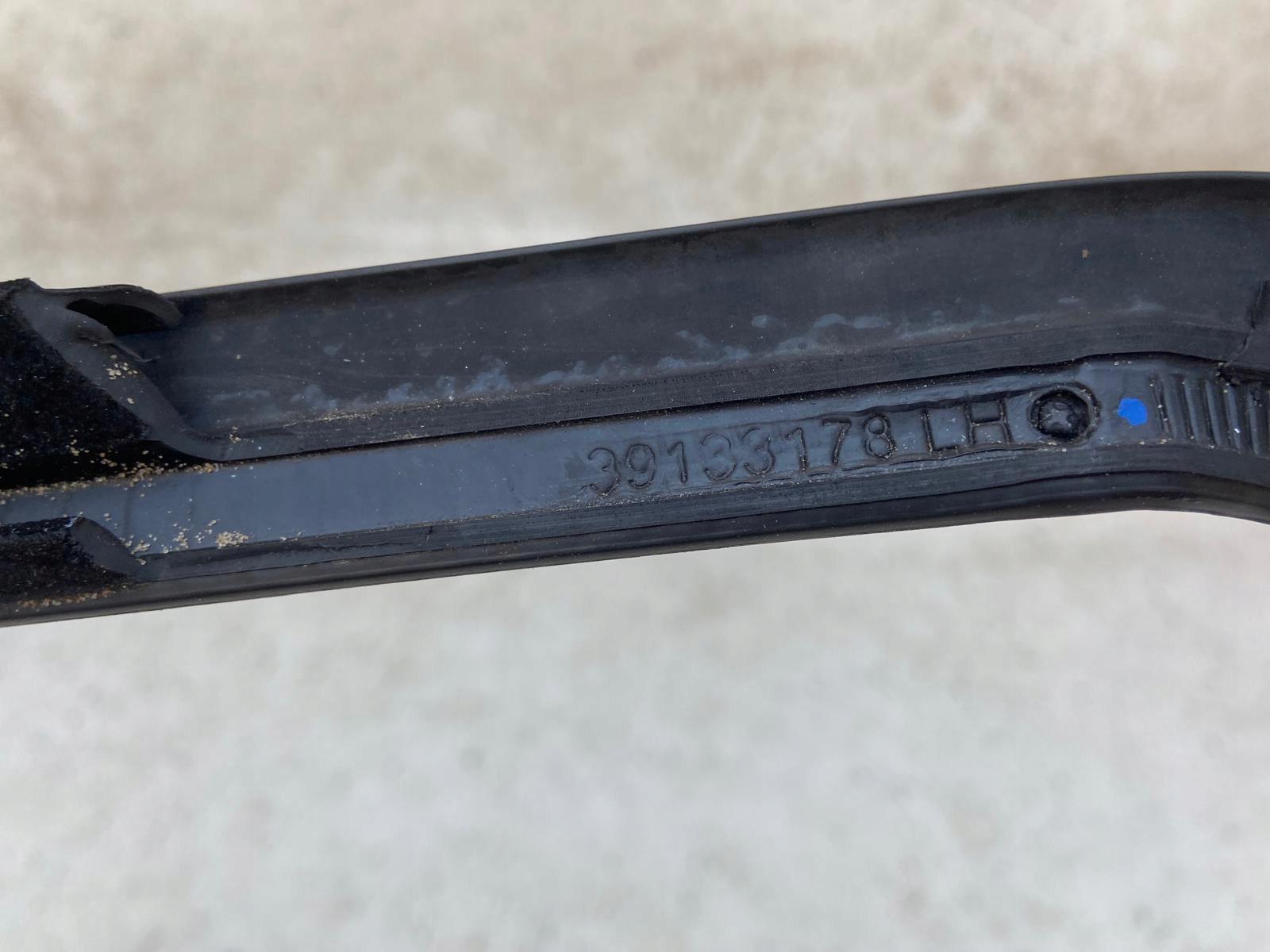 OPEL ASTRA K V 19- moulding windows rear right 39133178