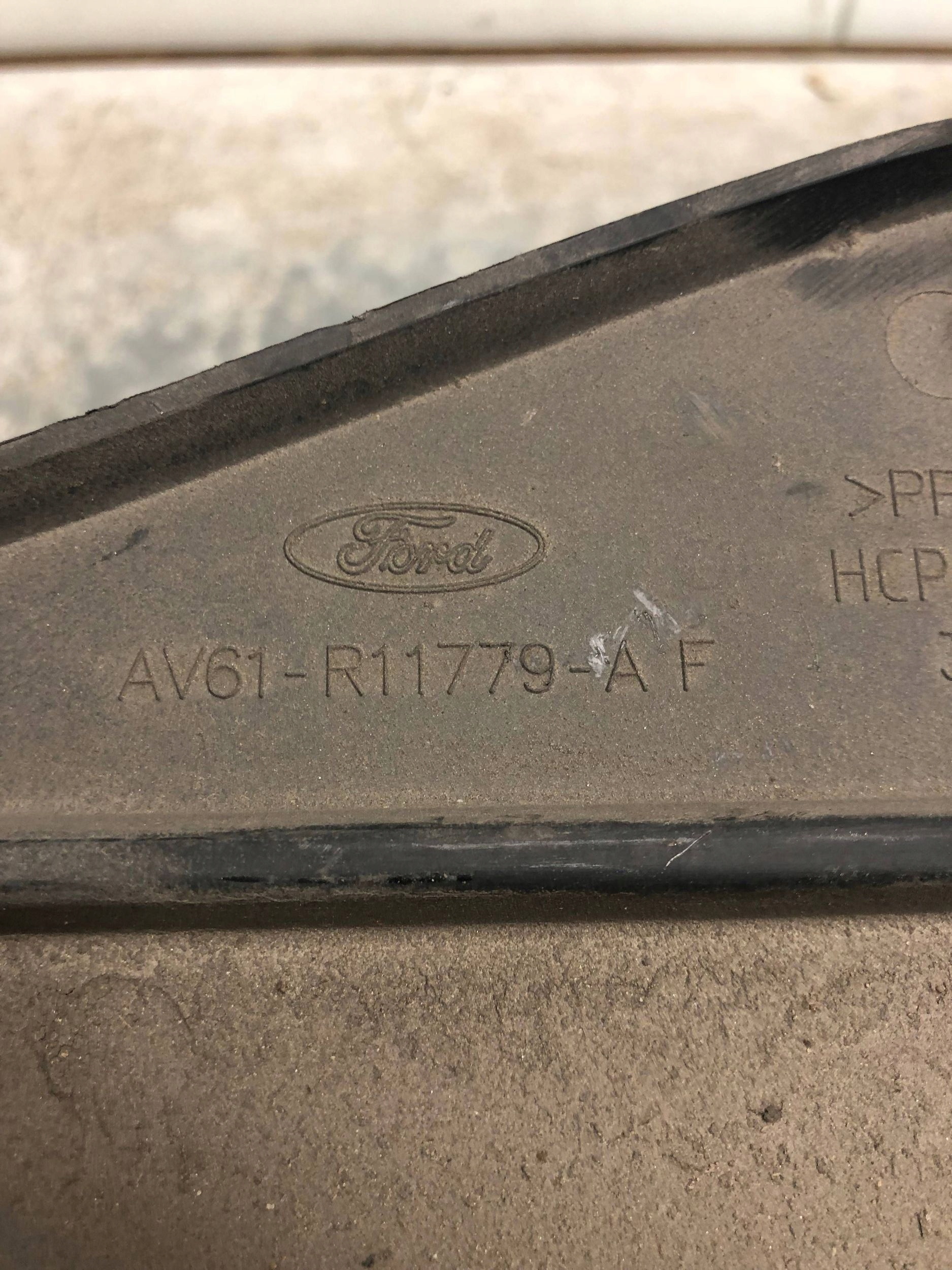 cover chassis left FORD KUGA MK2 AV61-R11779-AF
