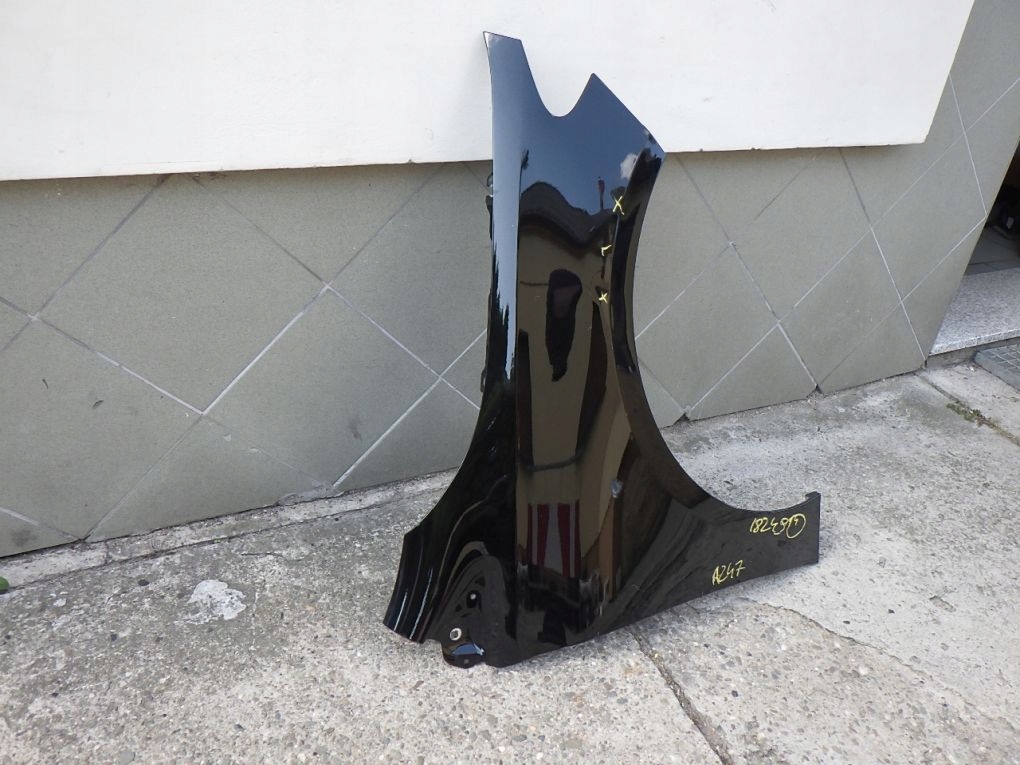 MERCEDES B KLASA 247 W247 18- fender right front