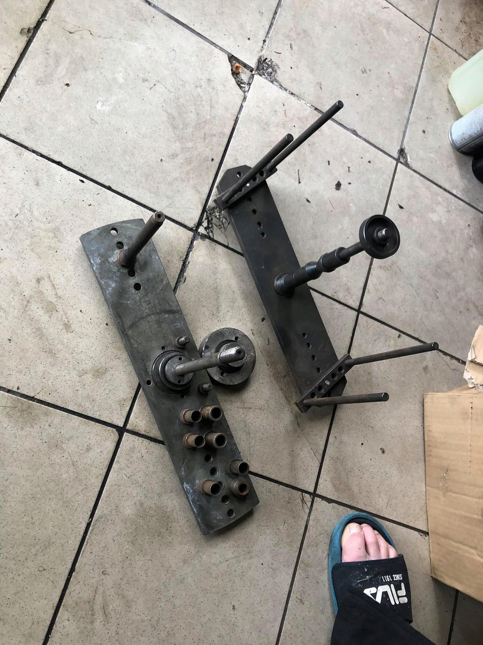 Інструмент для моторних коліс