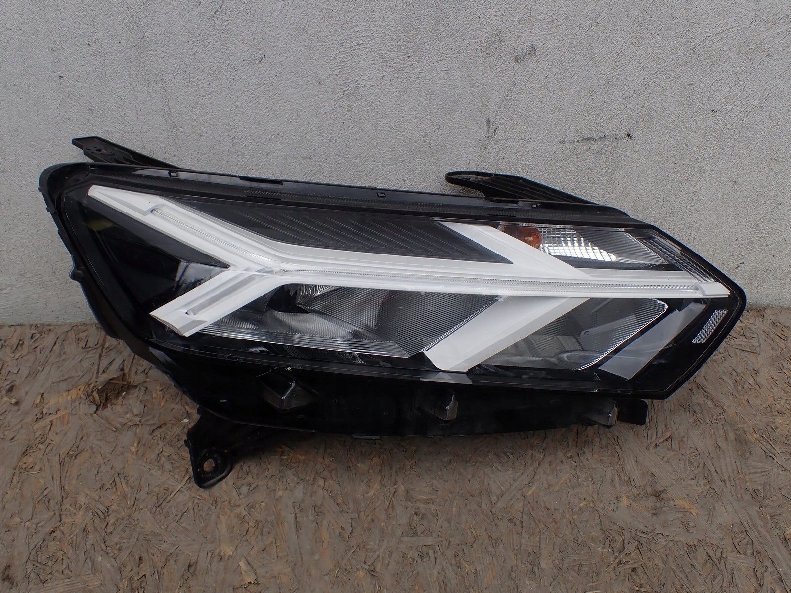 light right REFLEKTOR right LED DACIA JOGGER RK 2021- 260107978R