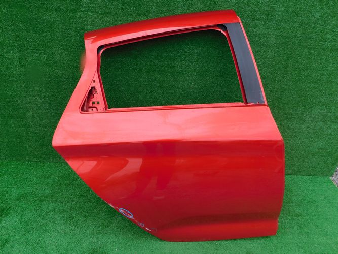 RENAULT ZOE door right rear. rear part