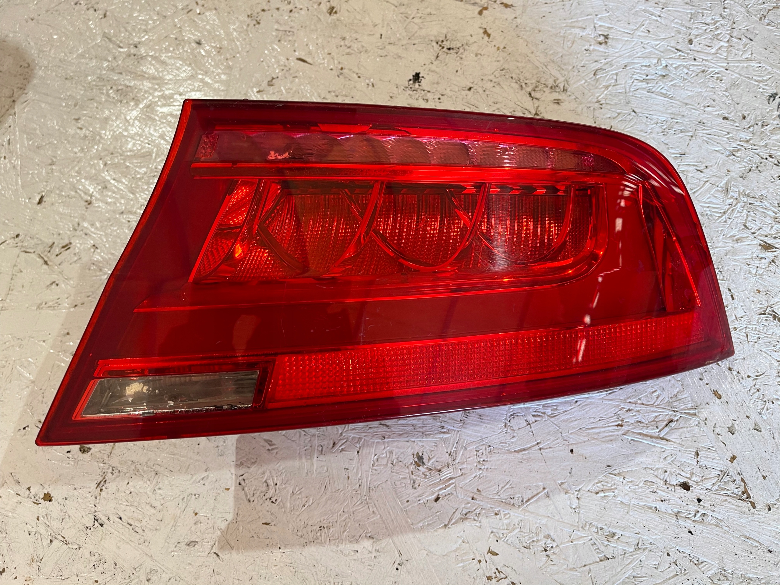 фонарь правый крыло Audi A7 4G8945096