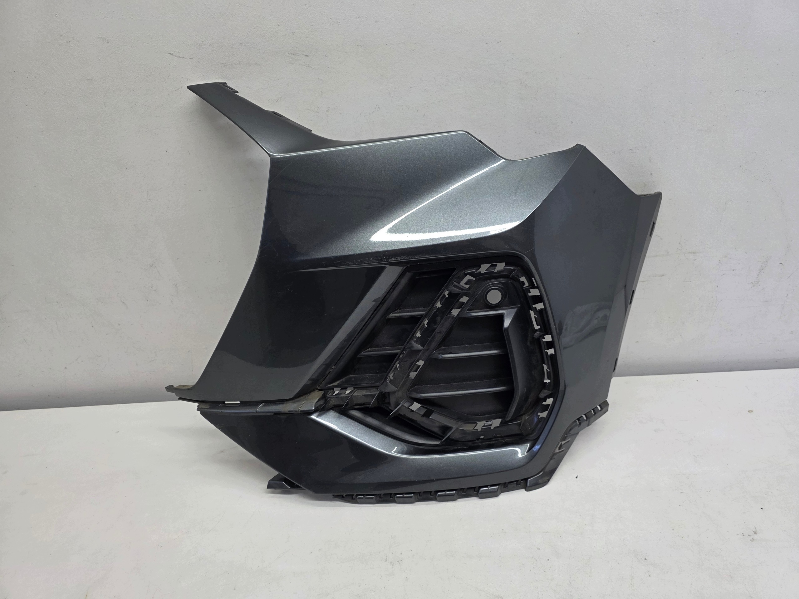 AUDI Q3 2 II 18- 83A S-LINE corner of a bumper left front original