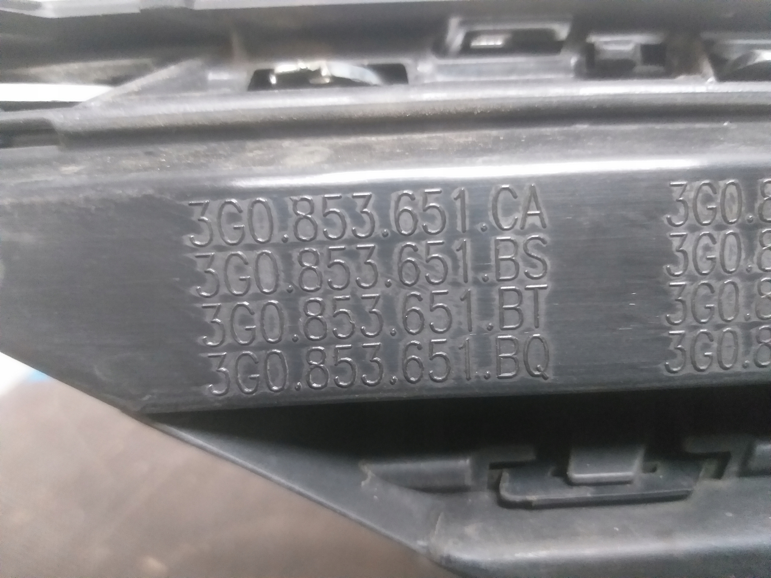 GRILLE VW PASSAT B8 LIFT GTE 3G0853651