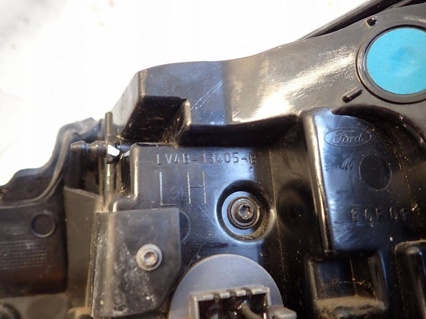 light rear part rear left FORD KUGA MK3 2019- LV4B-13405-BE