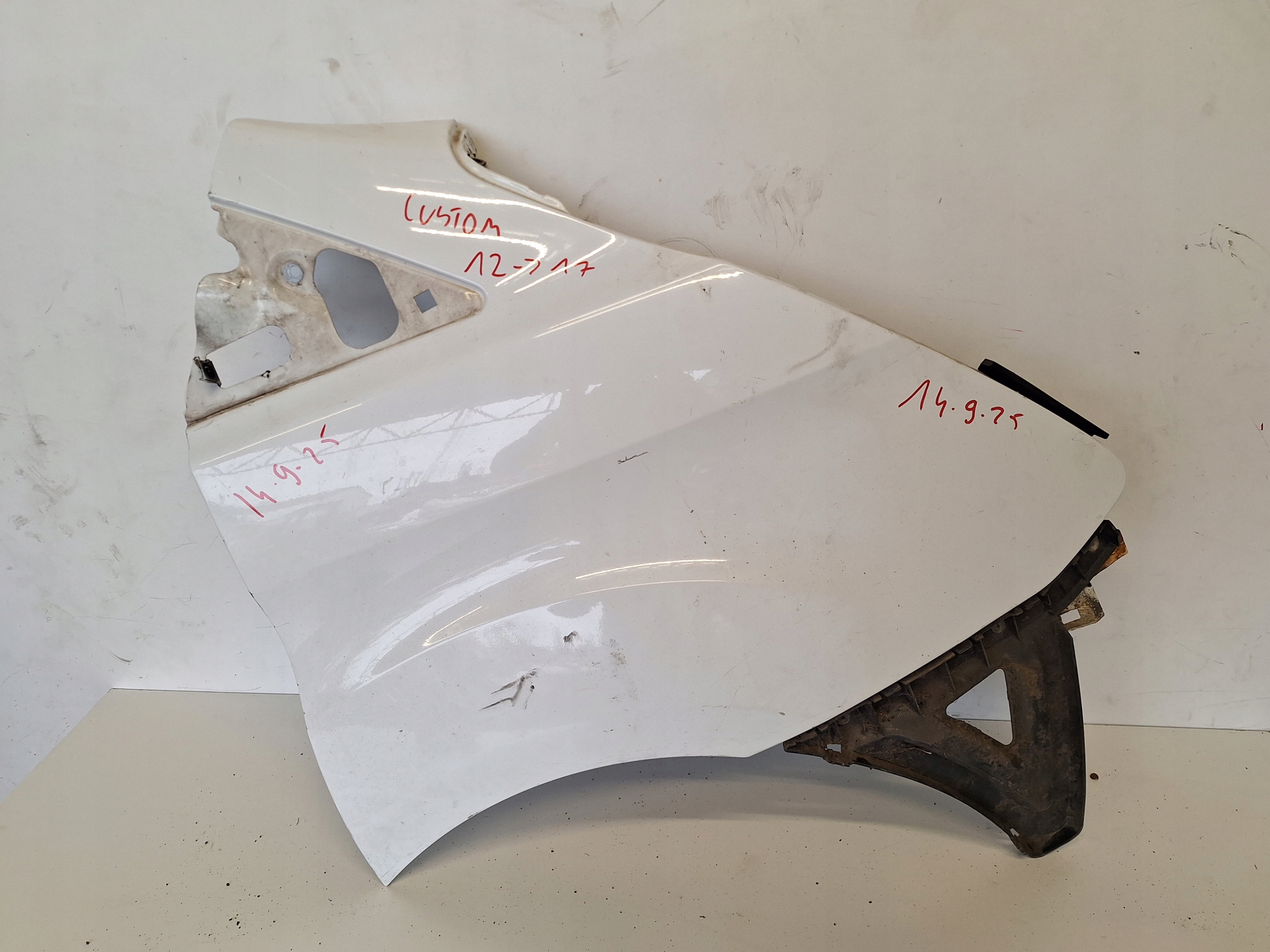 FORD TRANSIT CUSTOM 12-17 fender right