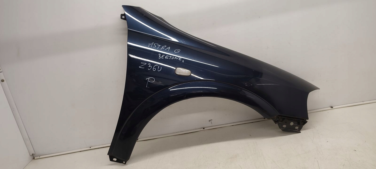 fender right front front Opel Astra G Z36U