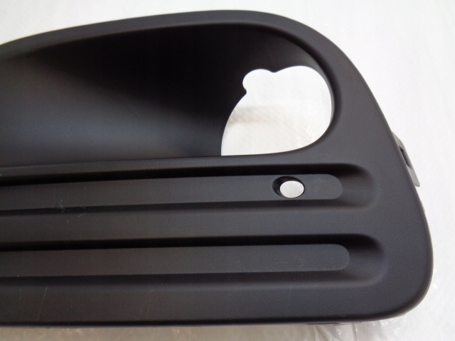 CITROEN BERLINGO IV KRATKA RAMKA HALOGENU LEWA NOWA Producent części Citroen OE