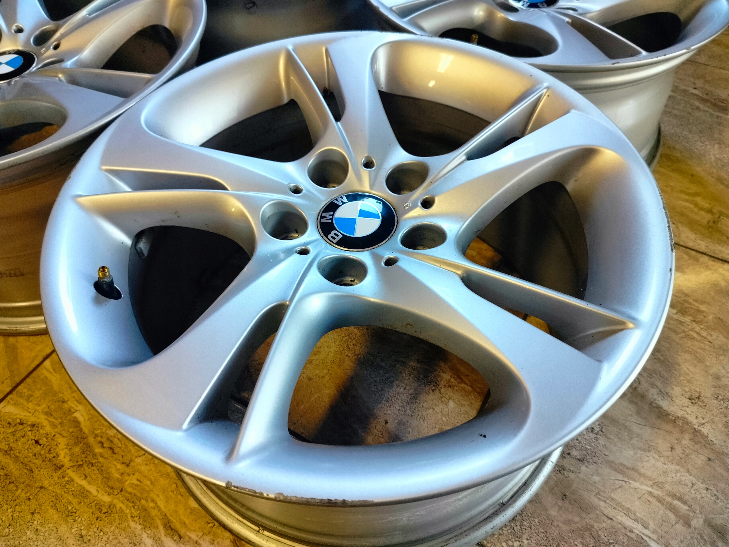 Felgi aluminiowe 5x120 BMW 17 calowe Z4 Z1 E46 E36 E90 E91 6785248 Rozstaw śrub 5x120